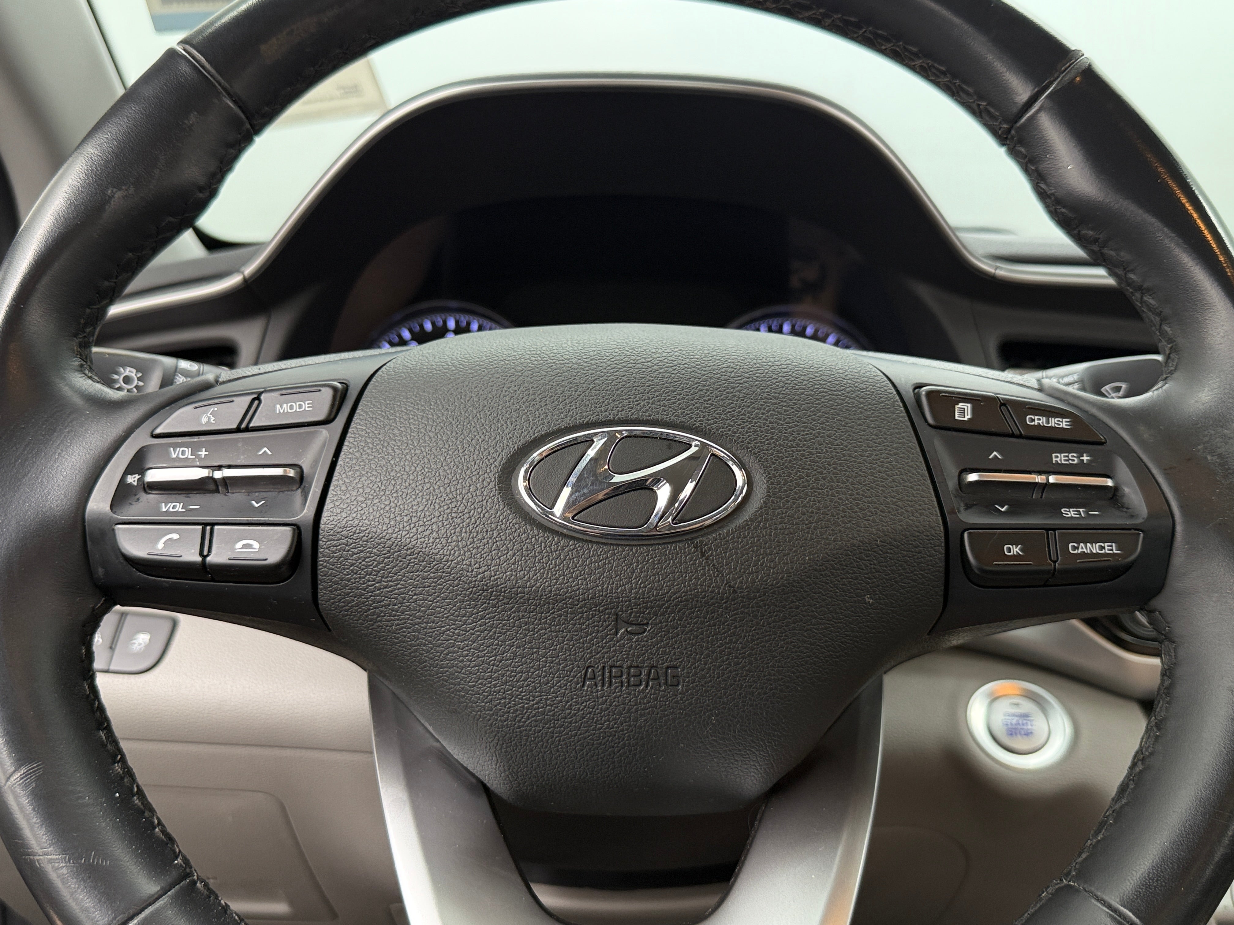 2020 Hyundai Elantra Limited Edition 4