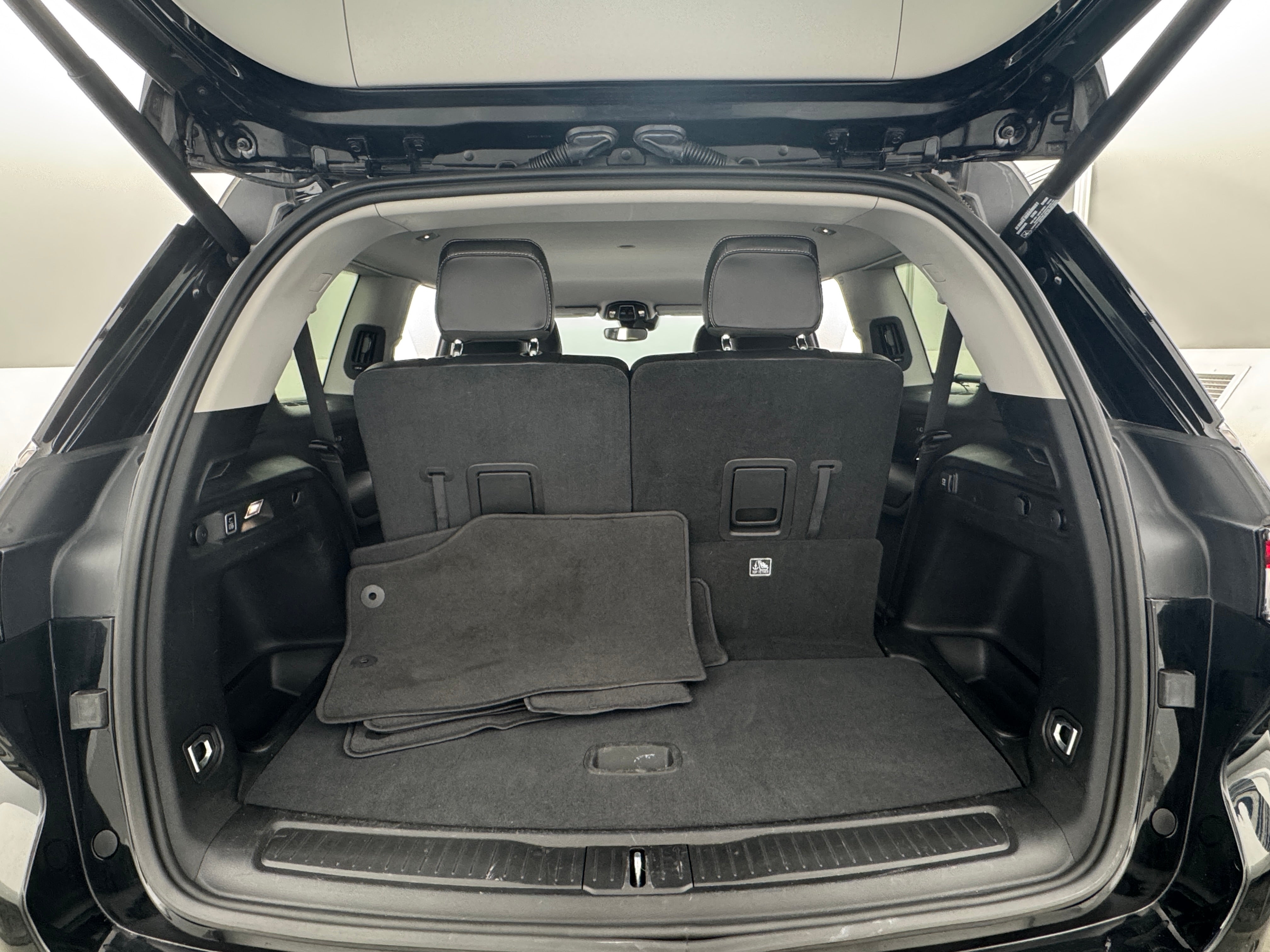 2023 Jeep Grand Cherokee L Limited Edition 7
