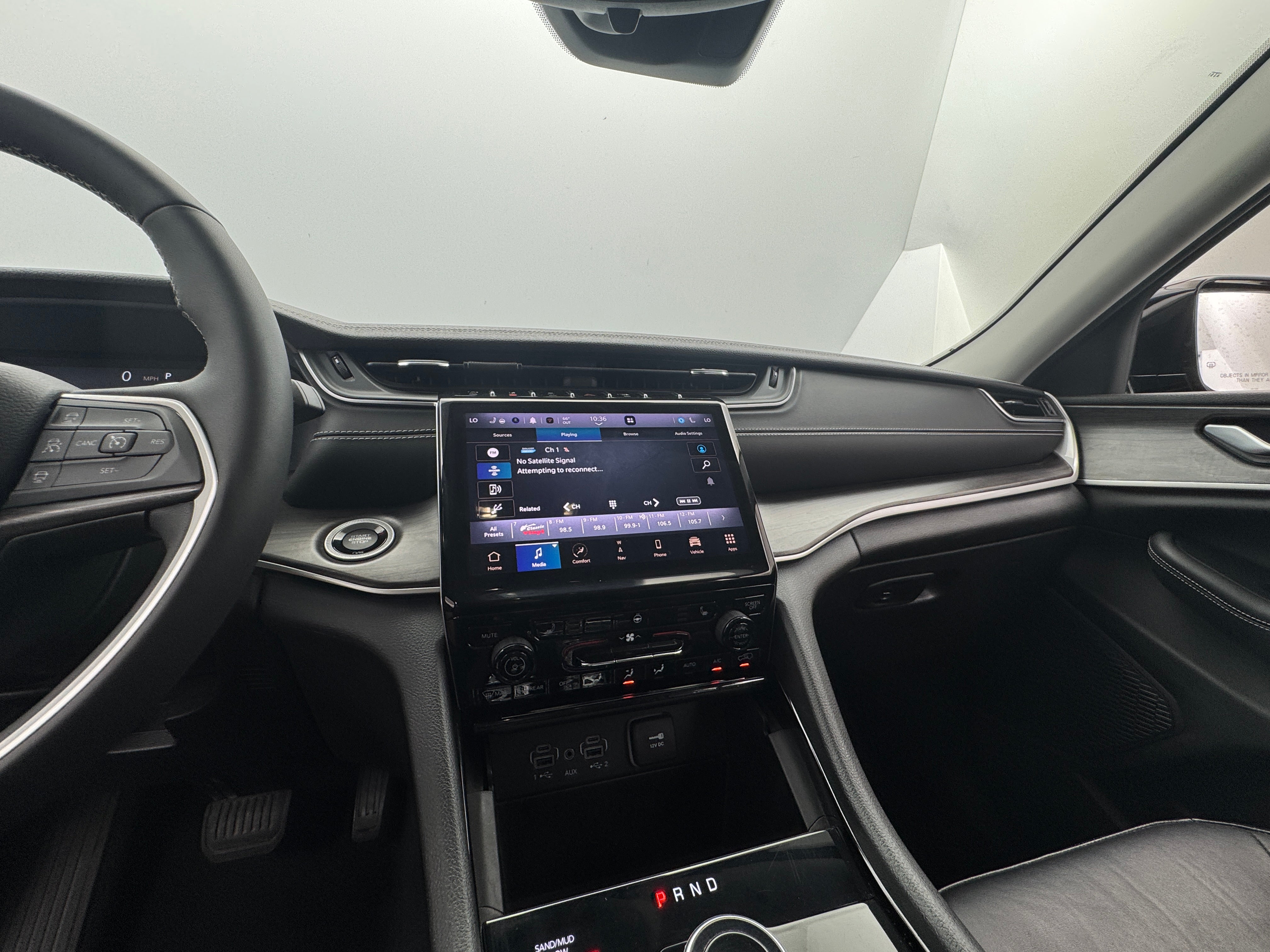 2023 Jeep Grand Cherokee L Limited Edition 4