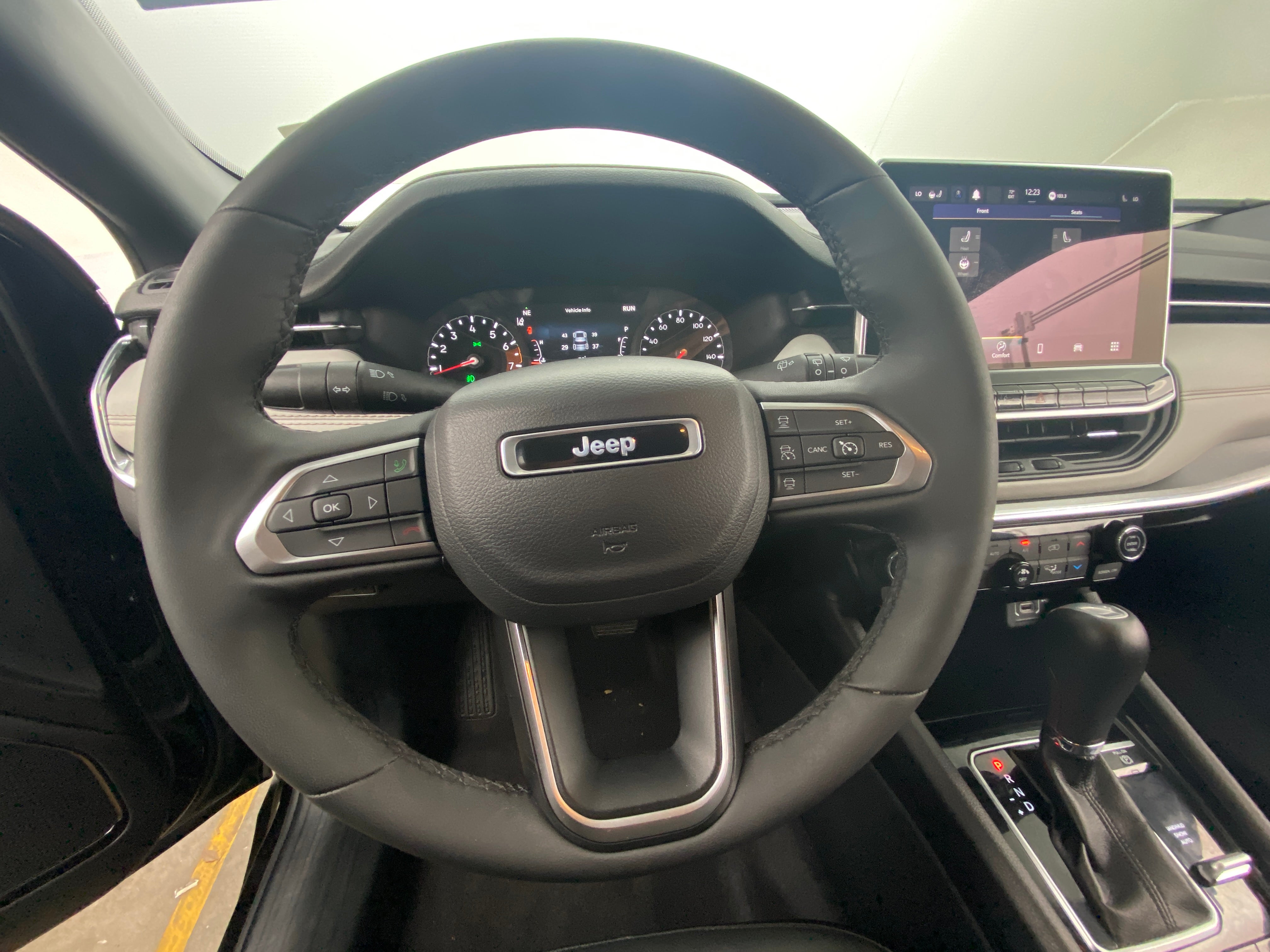 2023 Jeep Compass Limited 4
