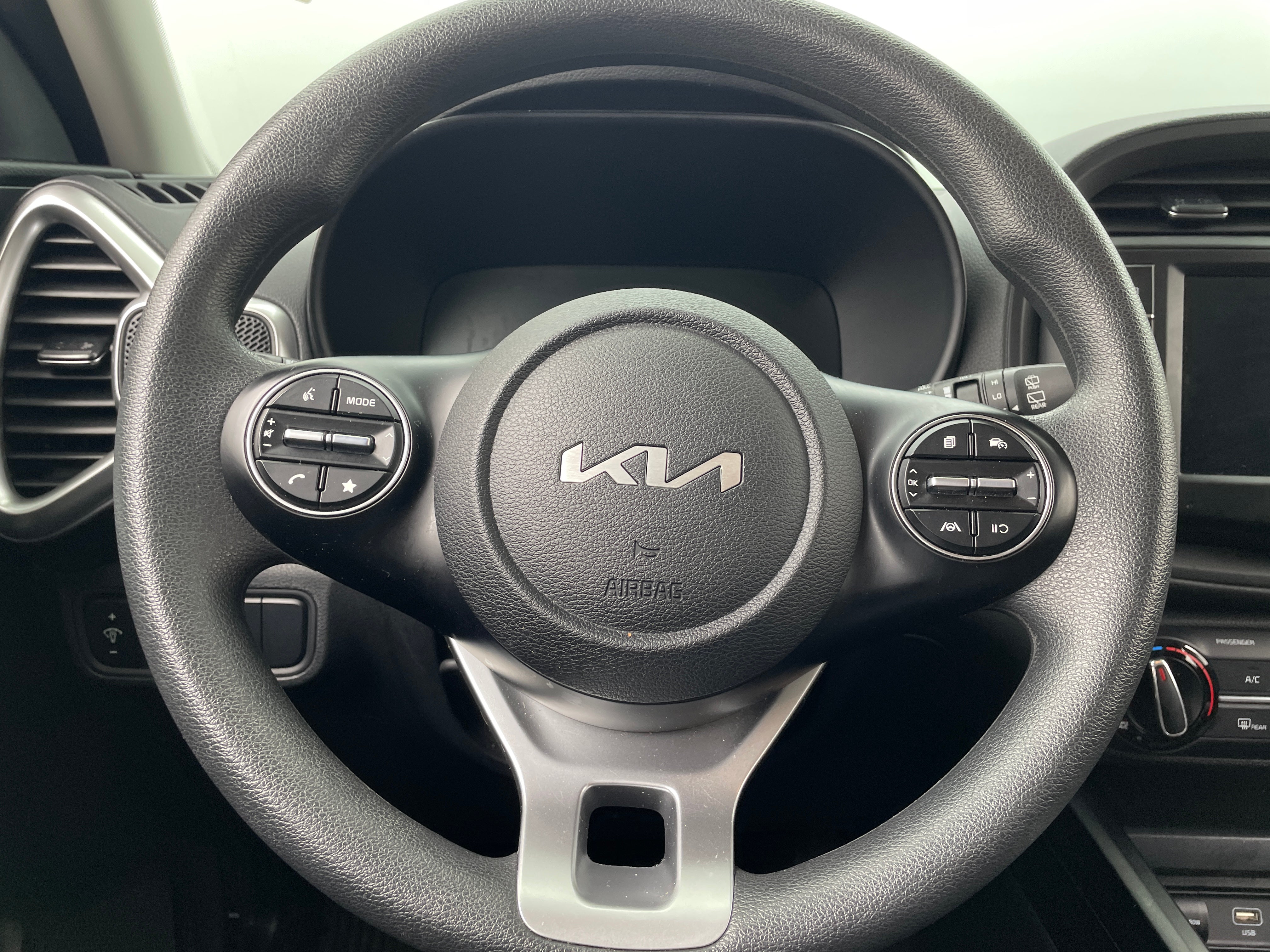 2024 Kia Soul LX 5