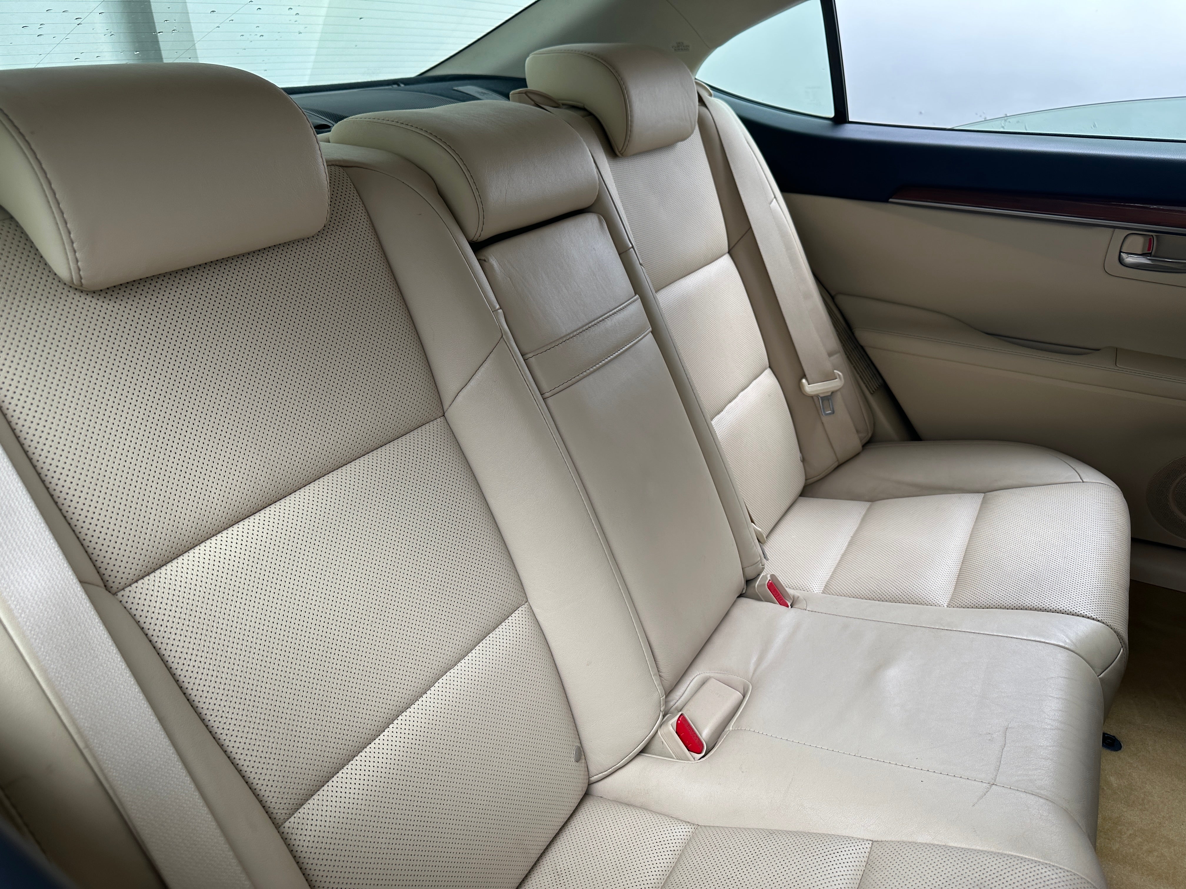 2013 Lexus ES Hybrid 300h 5