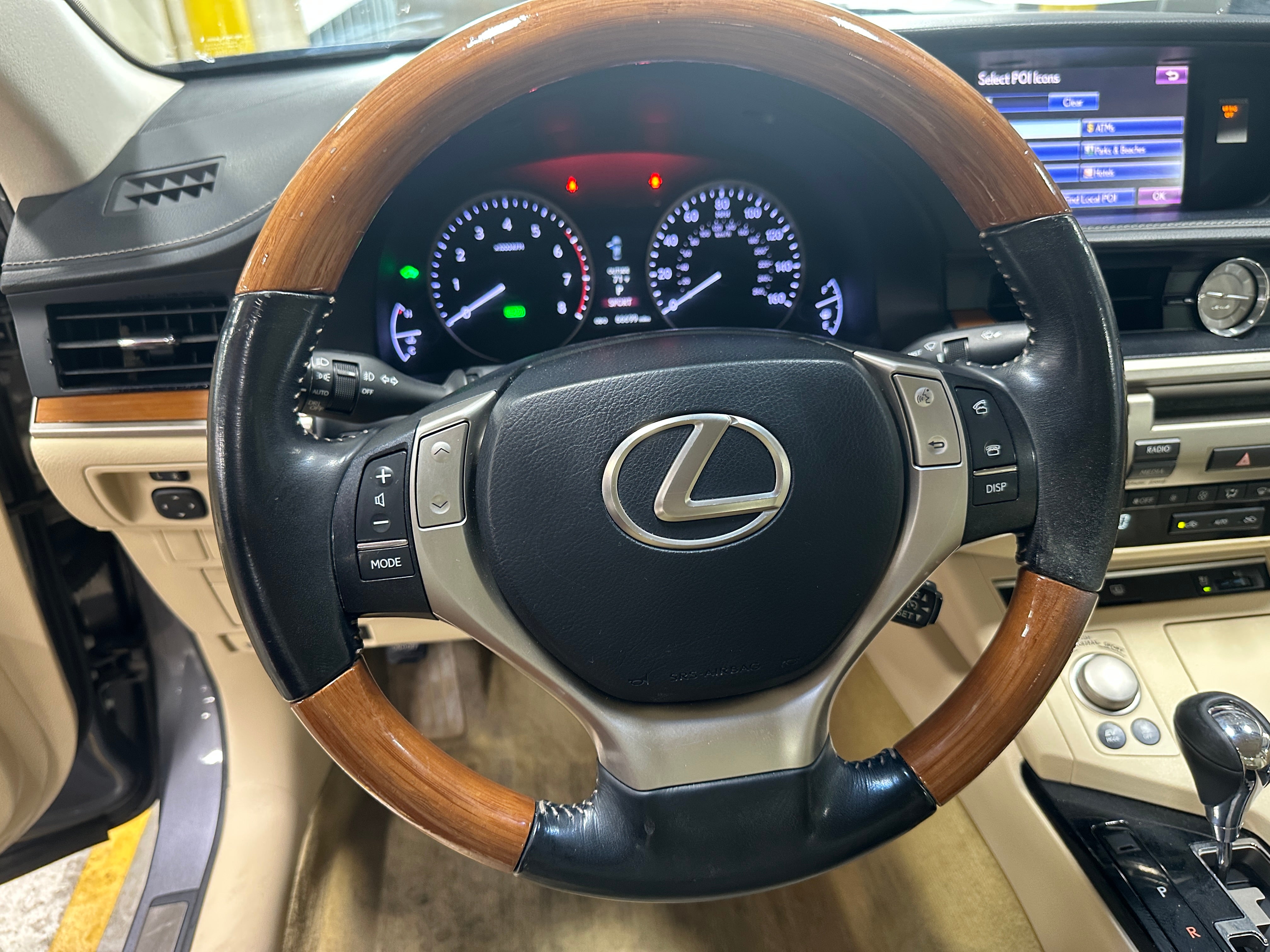 2013 Lexus ES Hybrid 300h 4