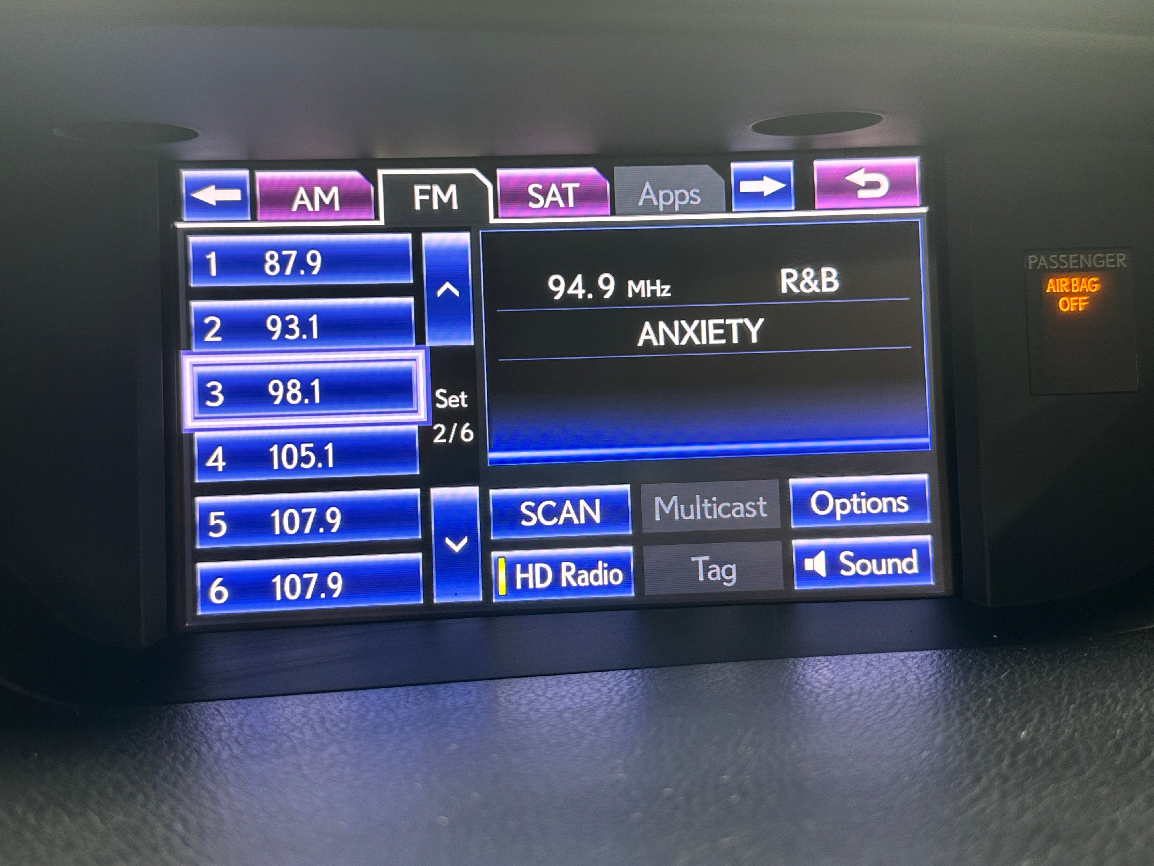 2013 Lexus ES Hybrid 300h 3