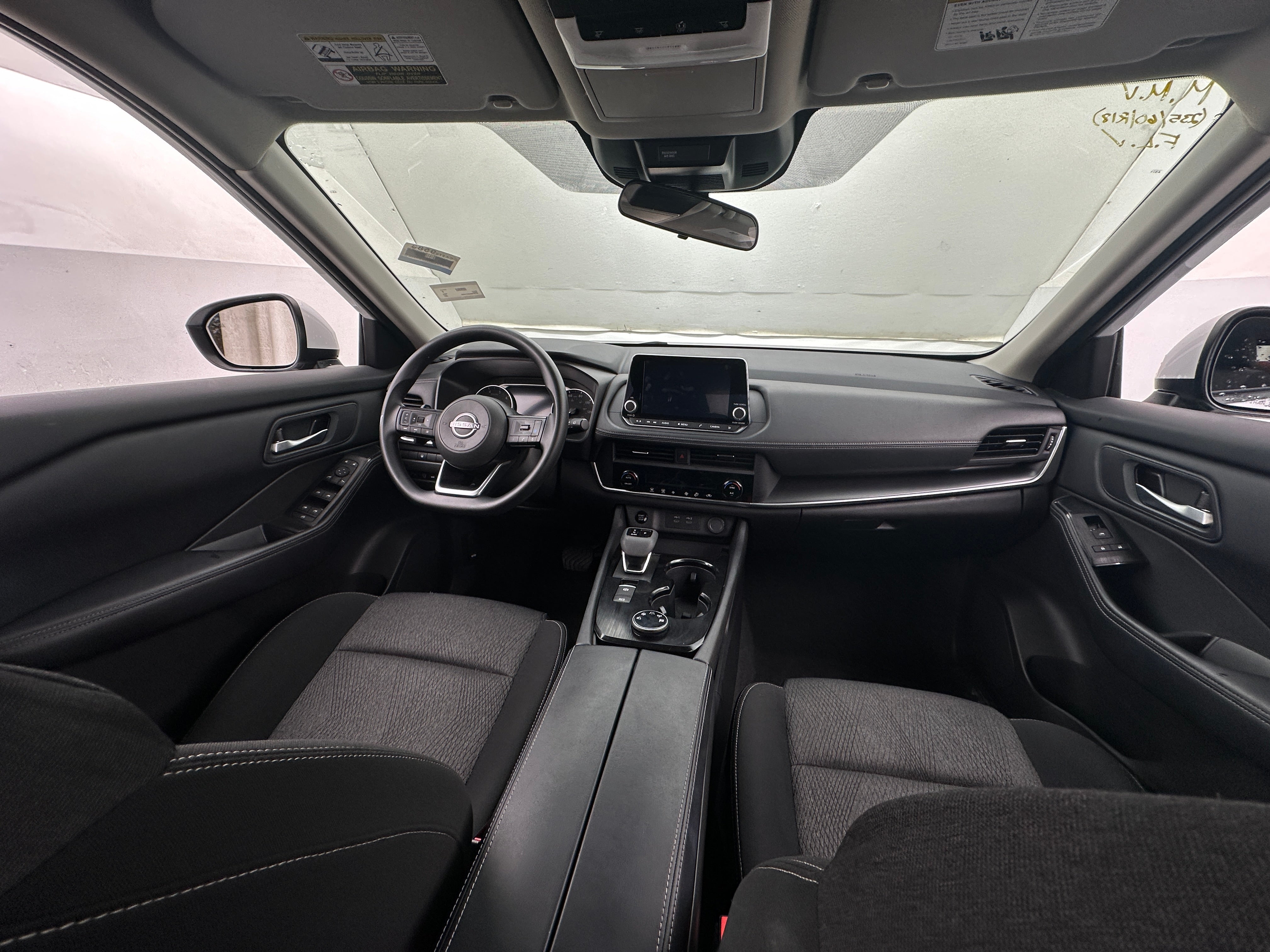 2024 Nissan Rogue SV 3
