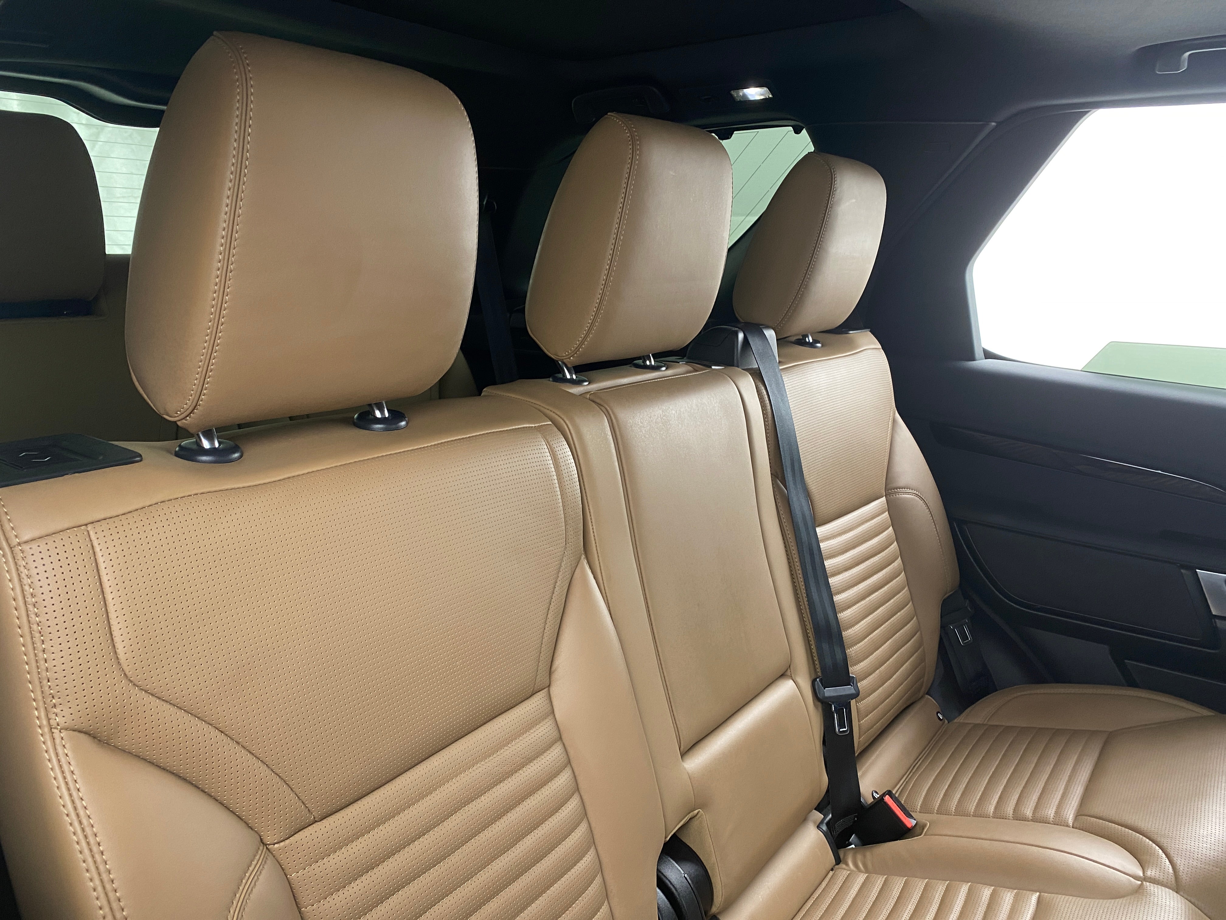 2022 Land Rover Discovery S 5