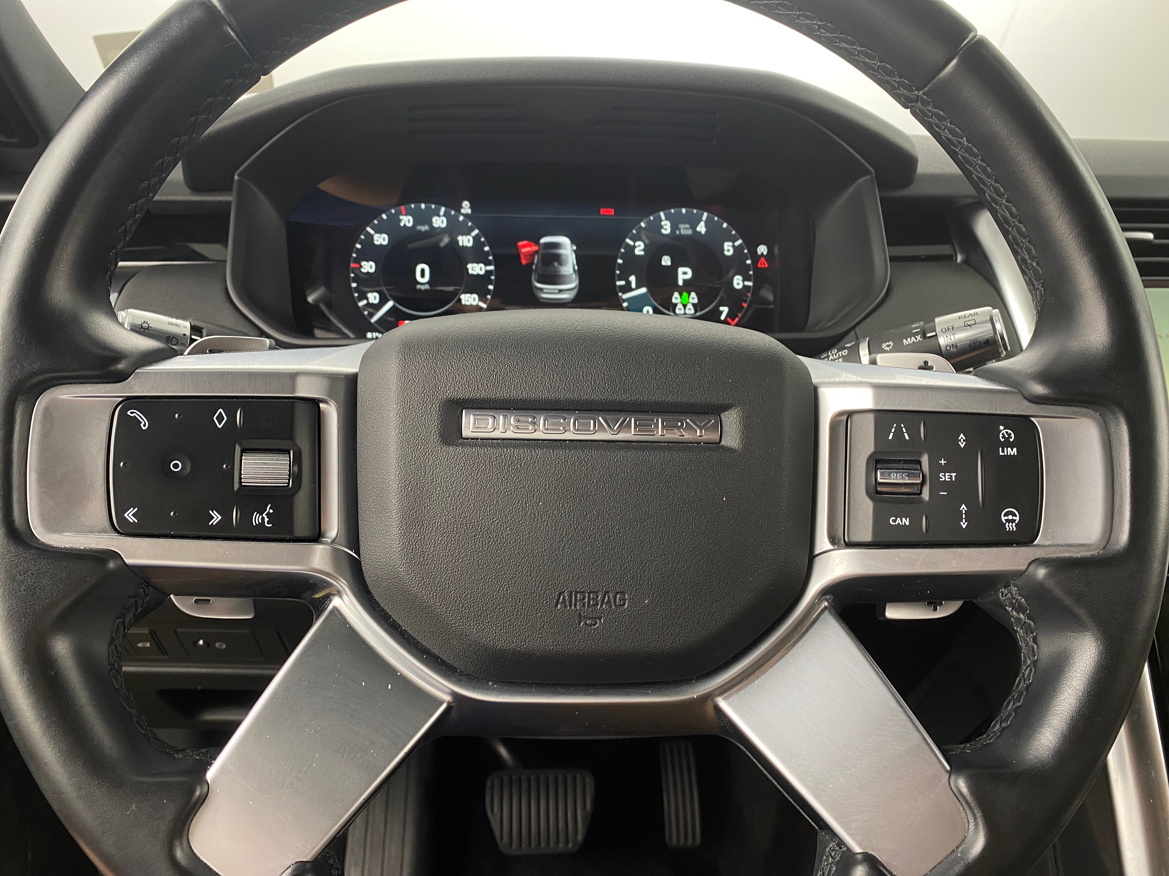 2022 Land Rover Discovery S 4