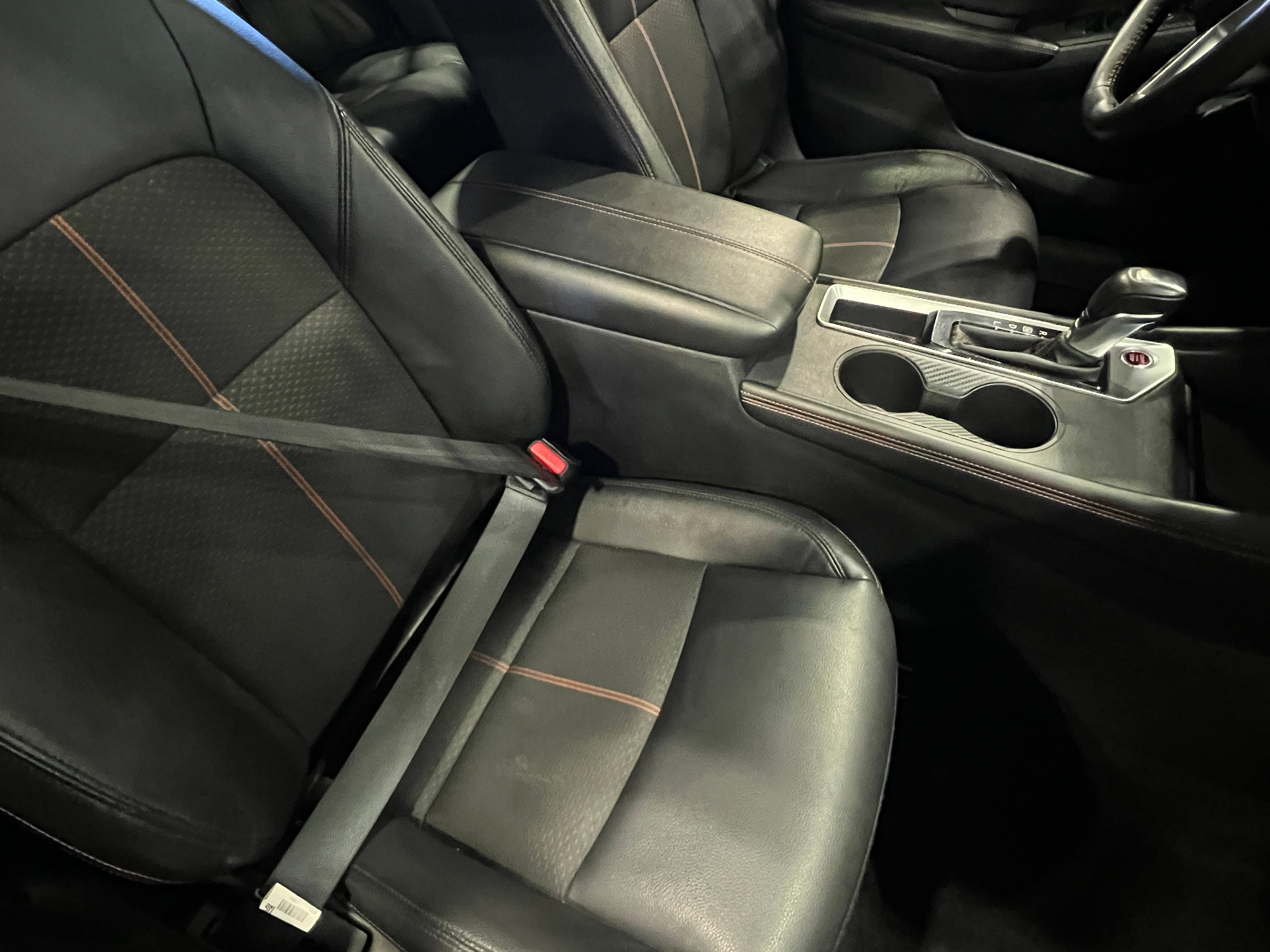 2022 Nissan Altima SR 2