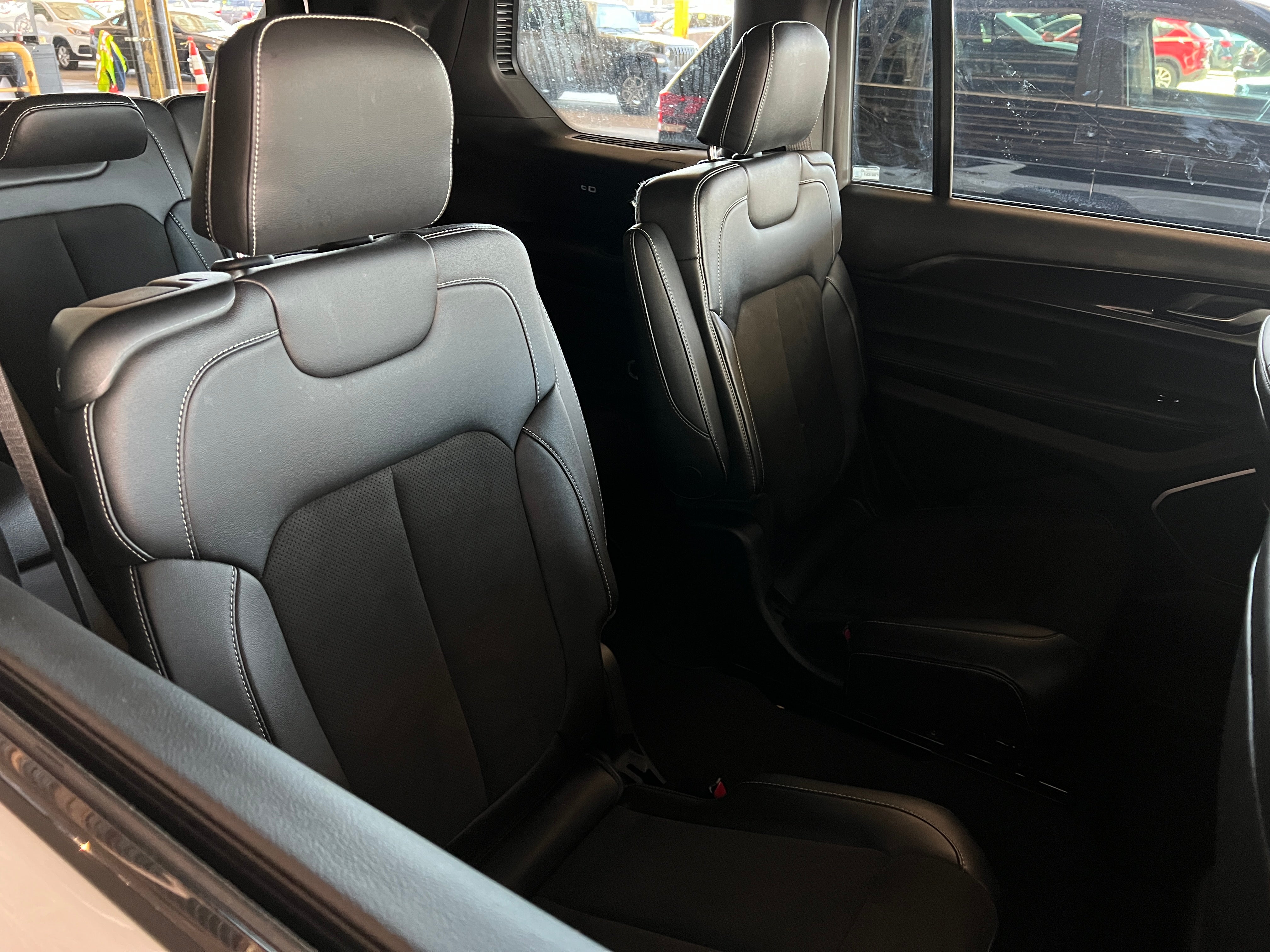 2022 Jeep Grand Cherokee L Altitude 5