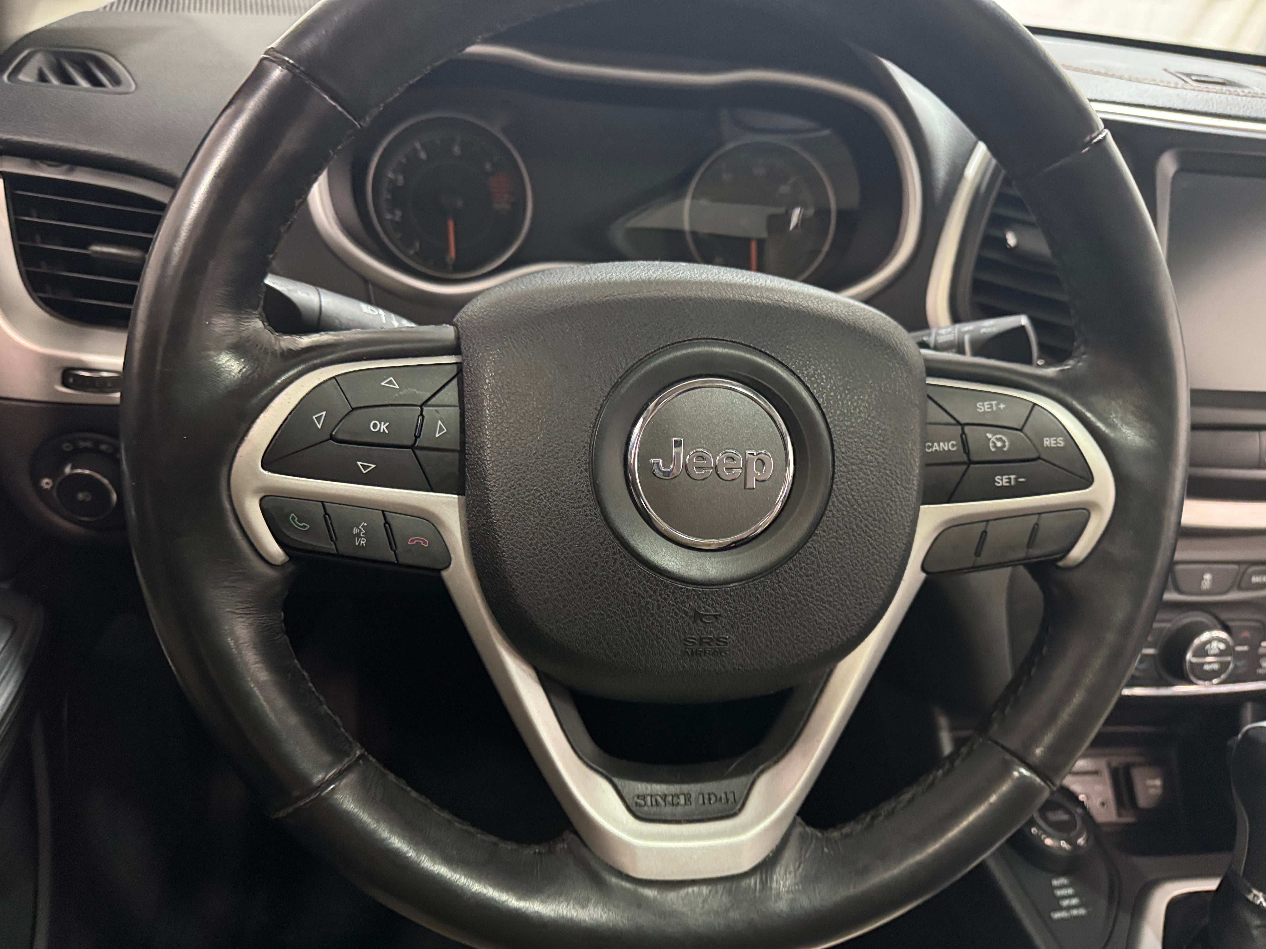 2016 Jeep Cherokee Limited Edition 4