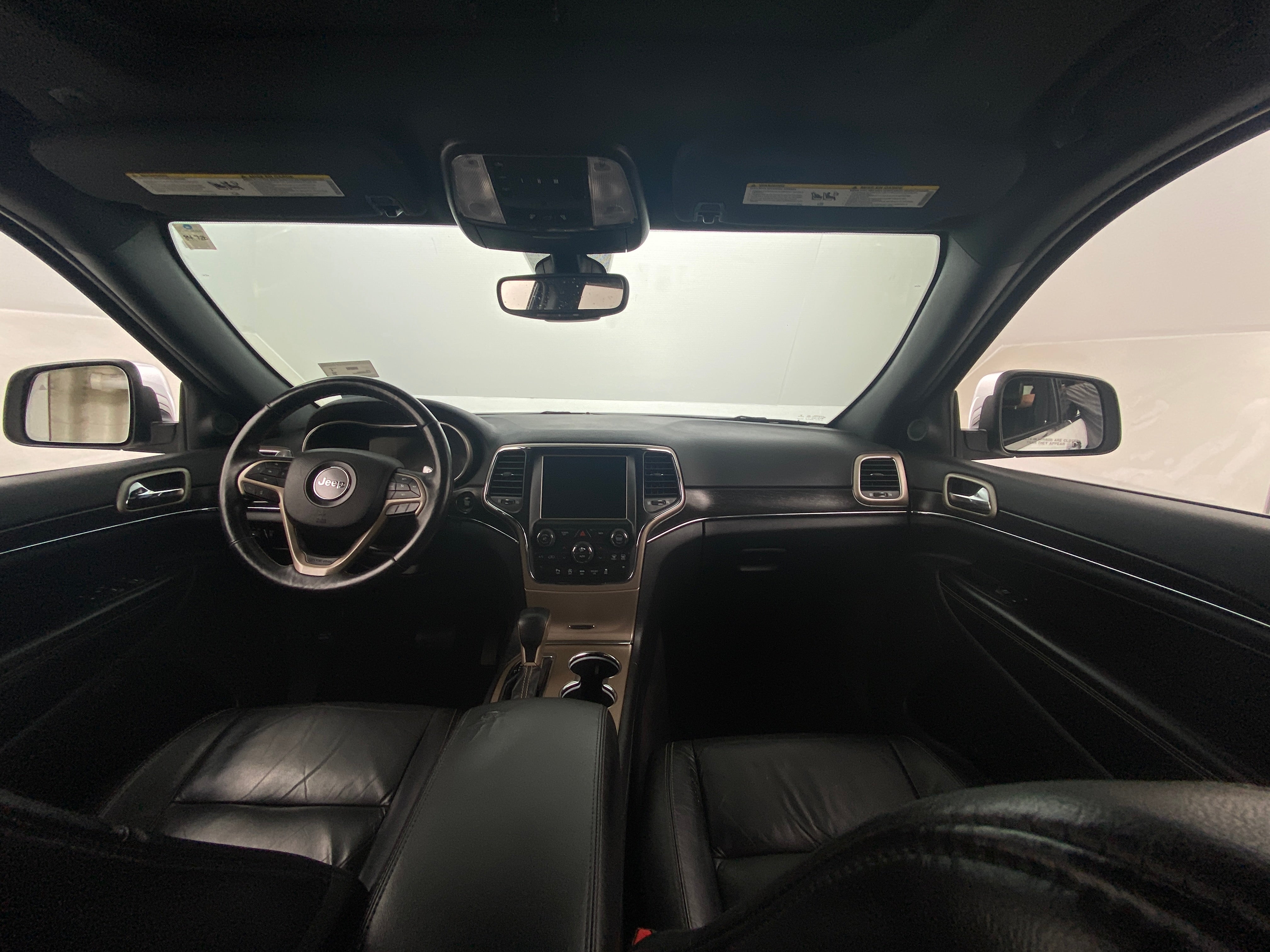 2017 Jeep Grand Cherokee Limited Edition 2