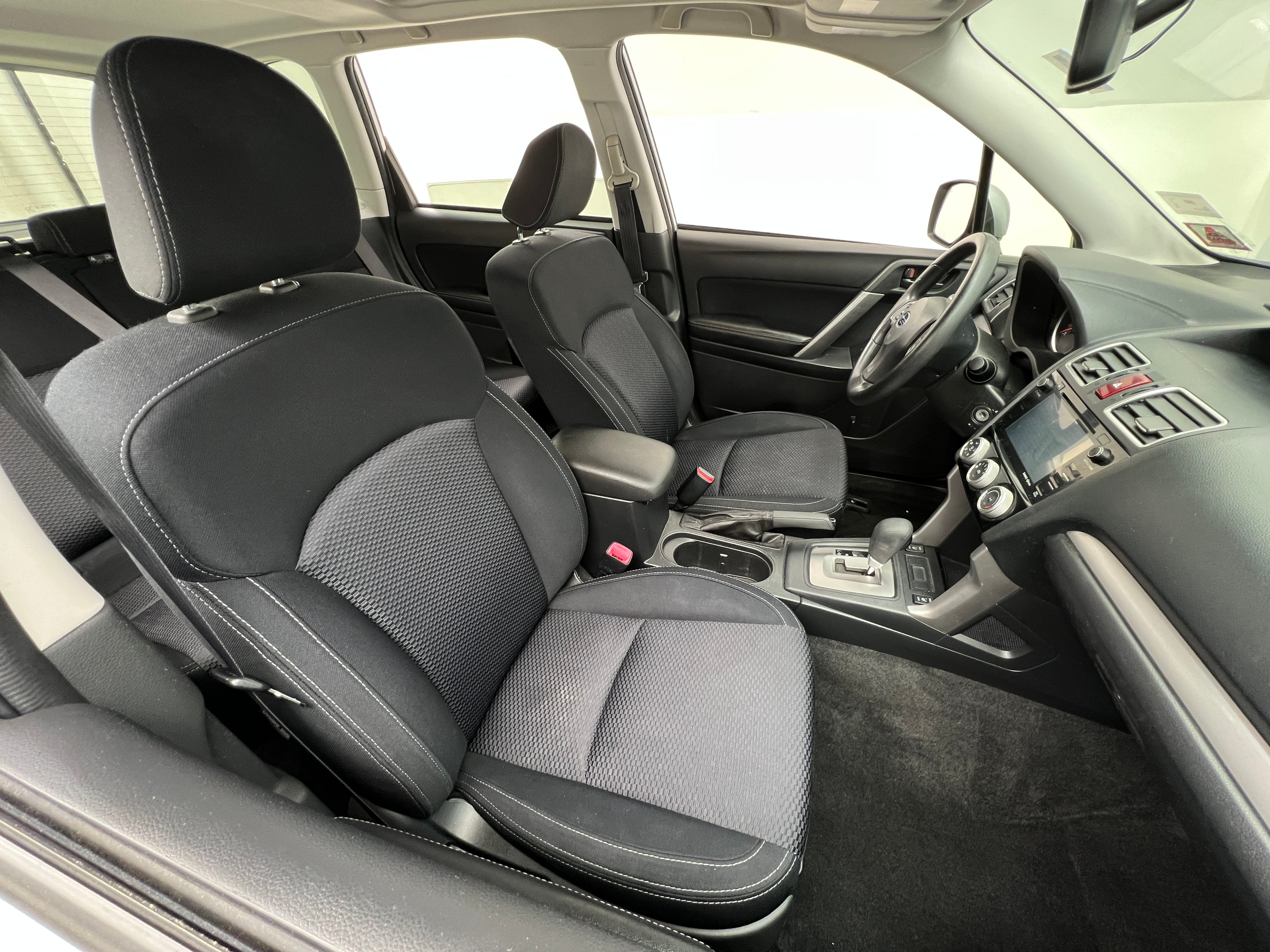 2016 Subaru Forester Premium 2
