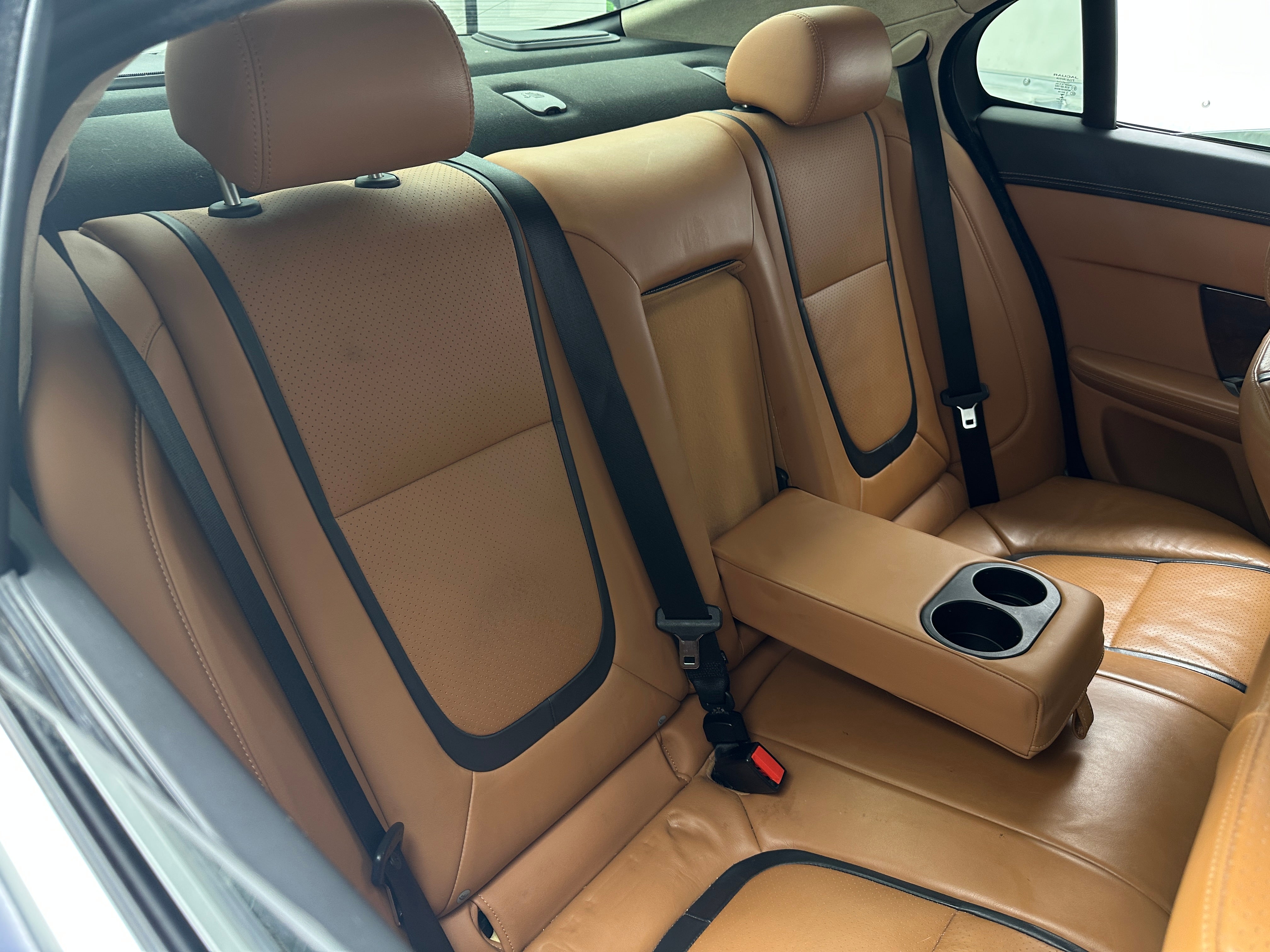 2015 Jaguar XF Portfolio 5