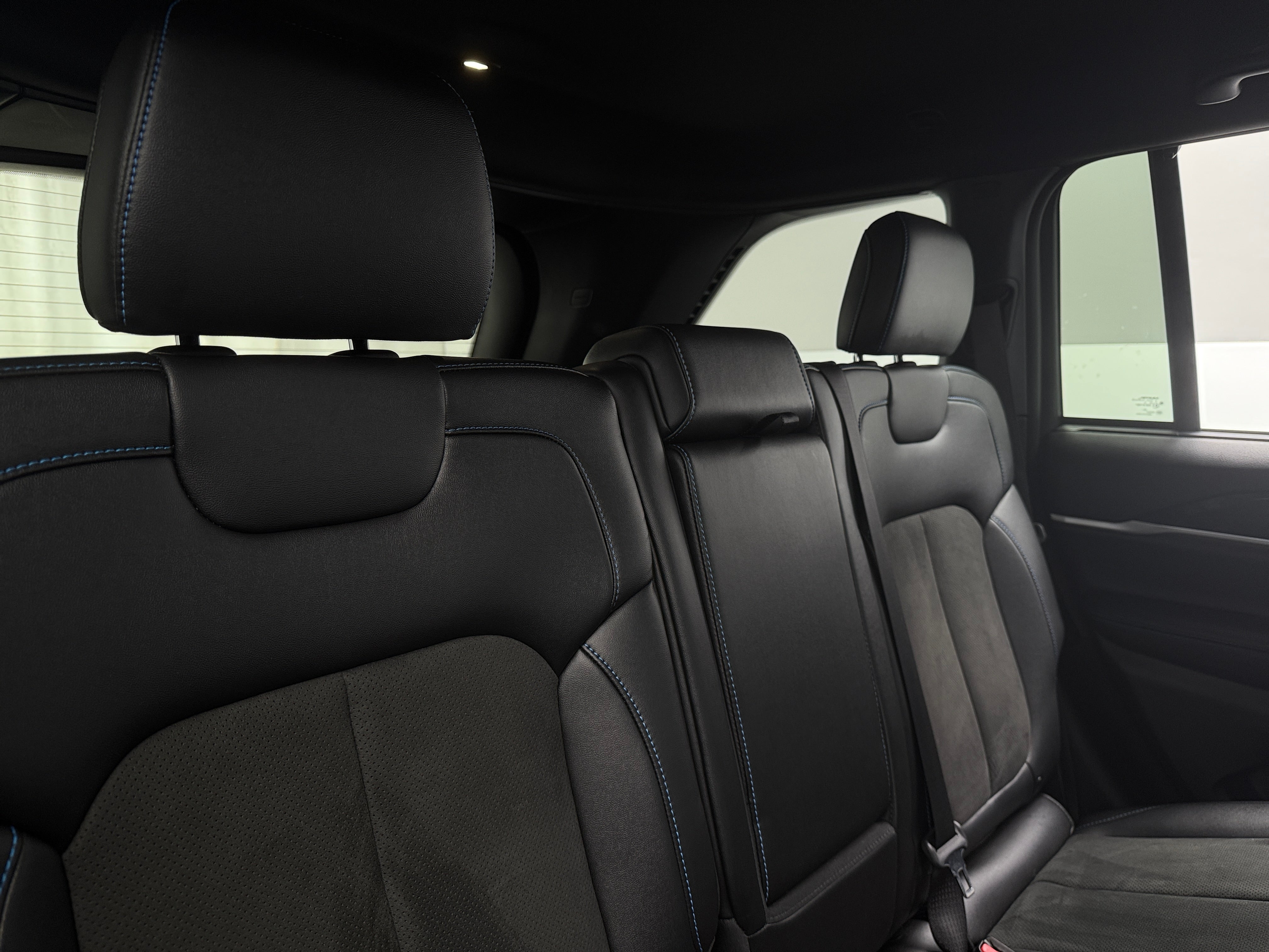 2023 Jeep Grand Cherokee Trailhawk 4xe 6