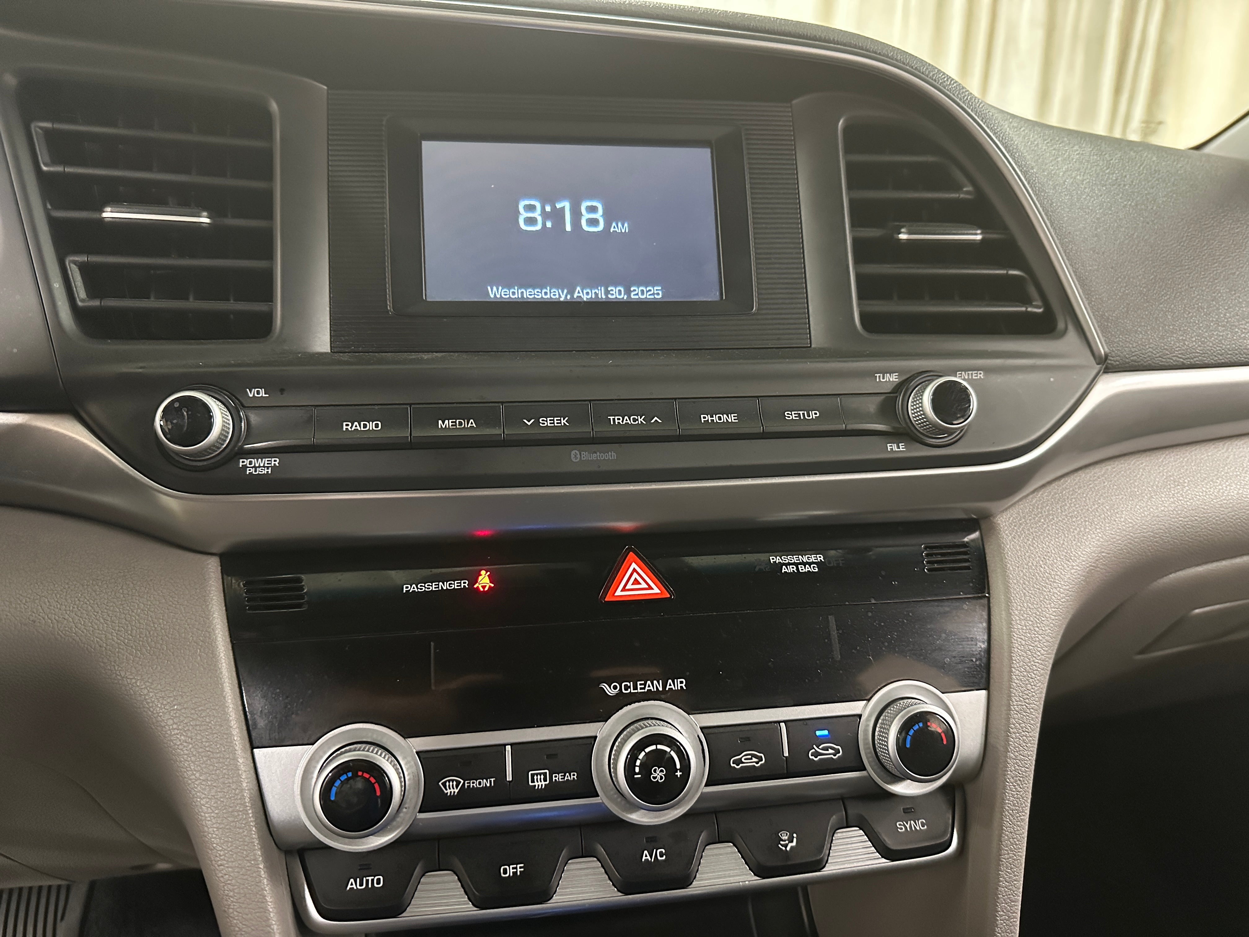 2020 Hyundai Elantra SE 4