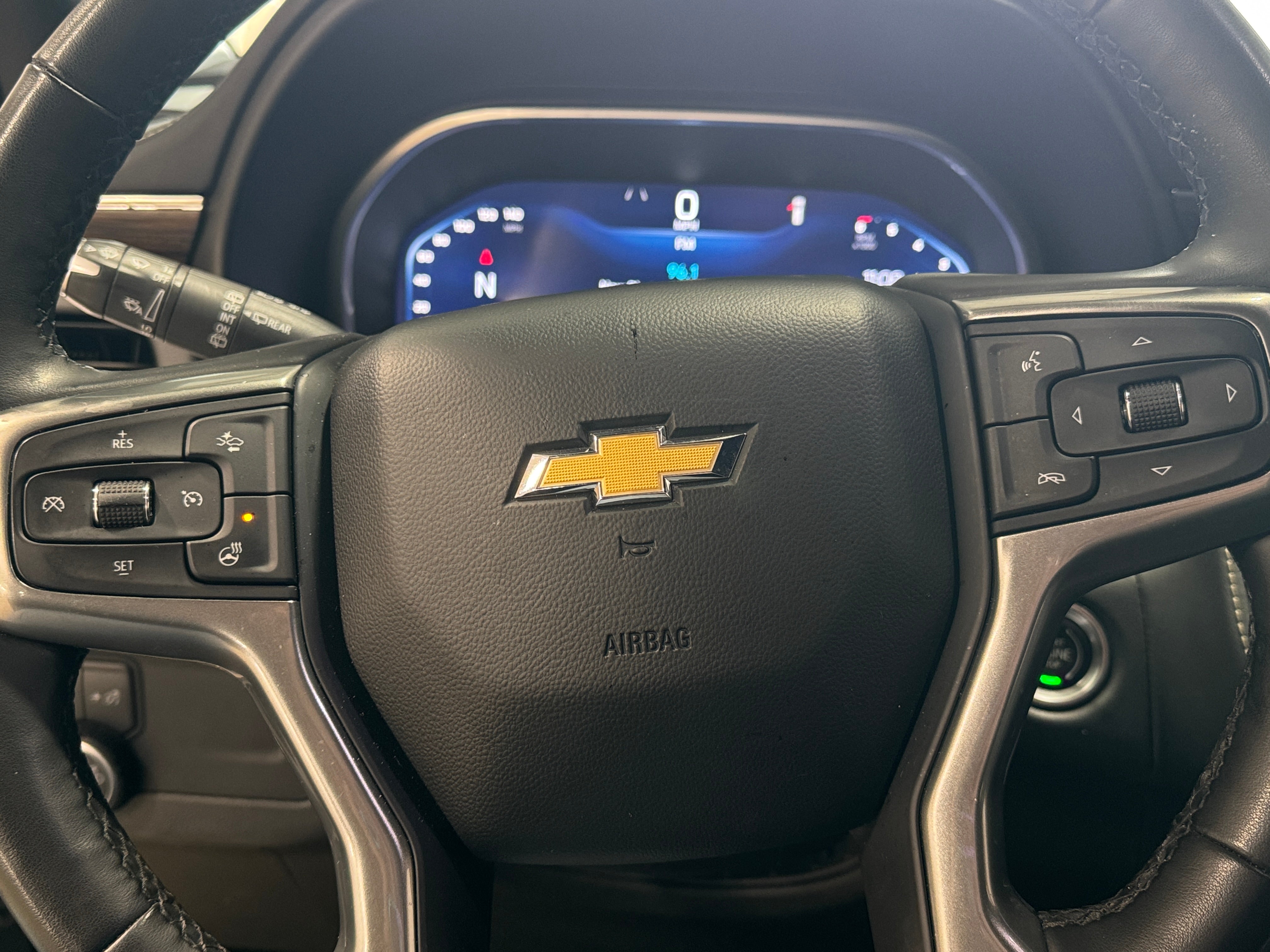 2023 Chevrolet Suburban Premier 4