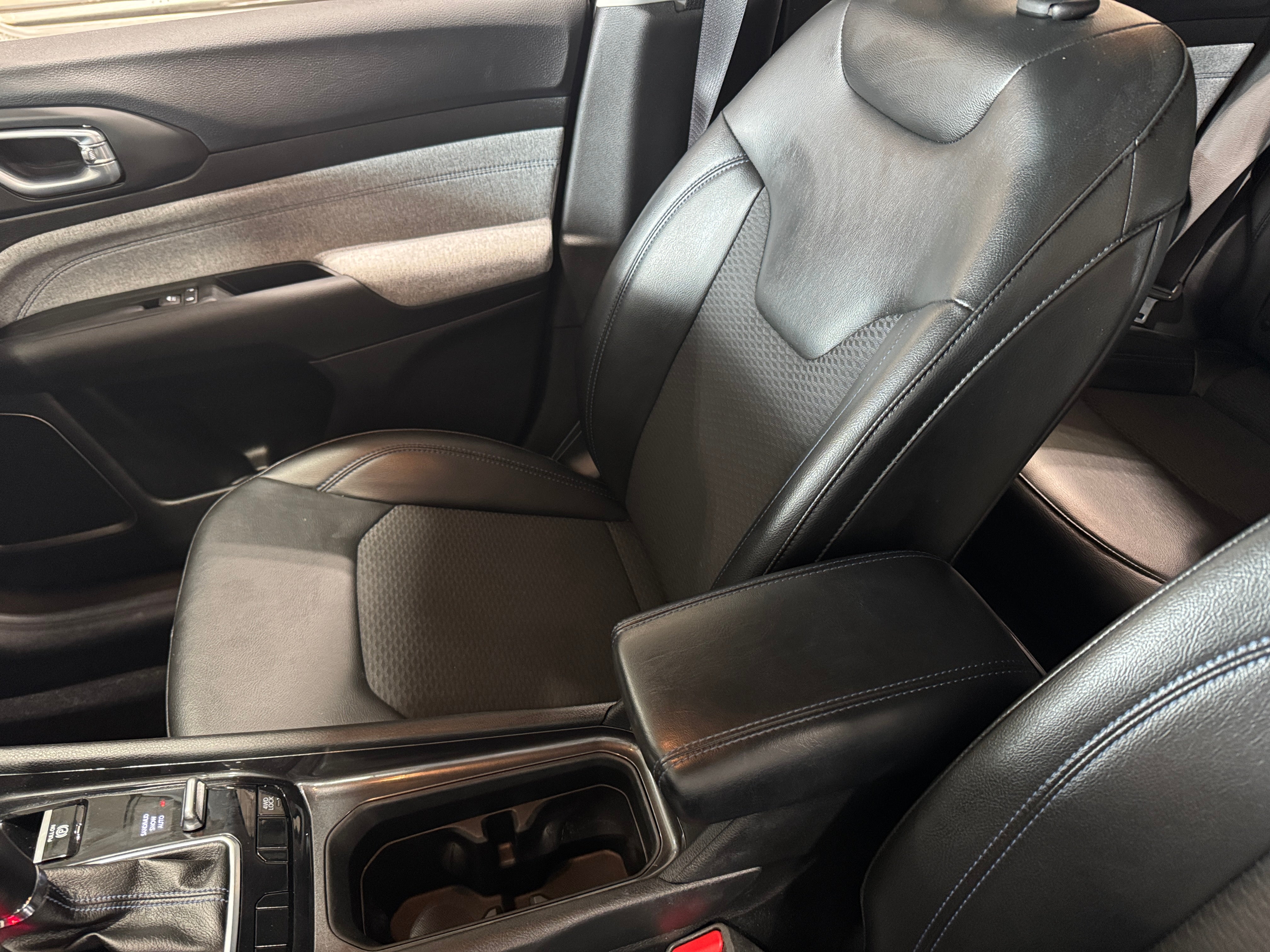 2022 Jeep Compass Latitude 2