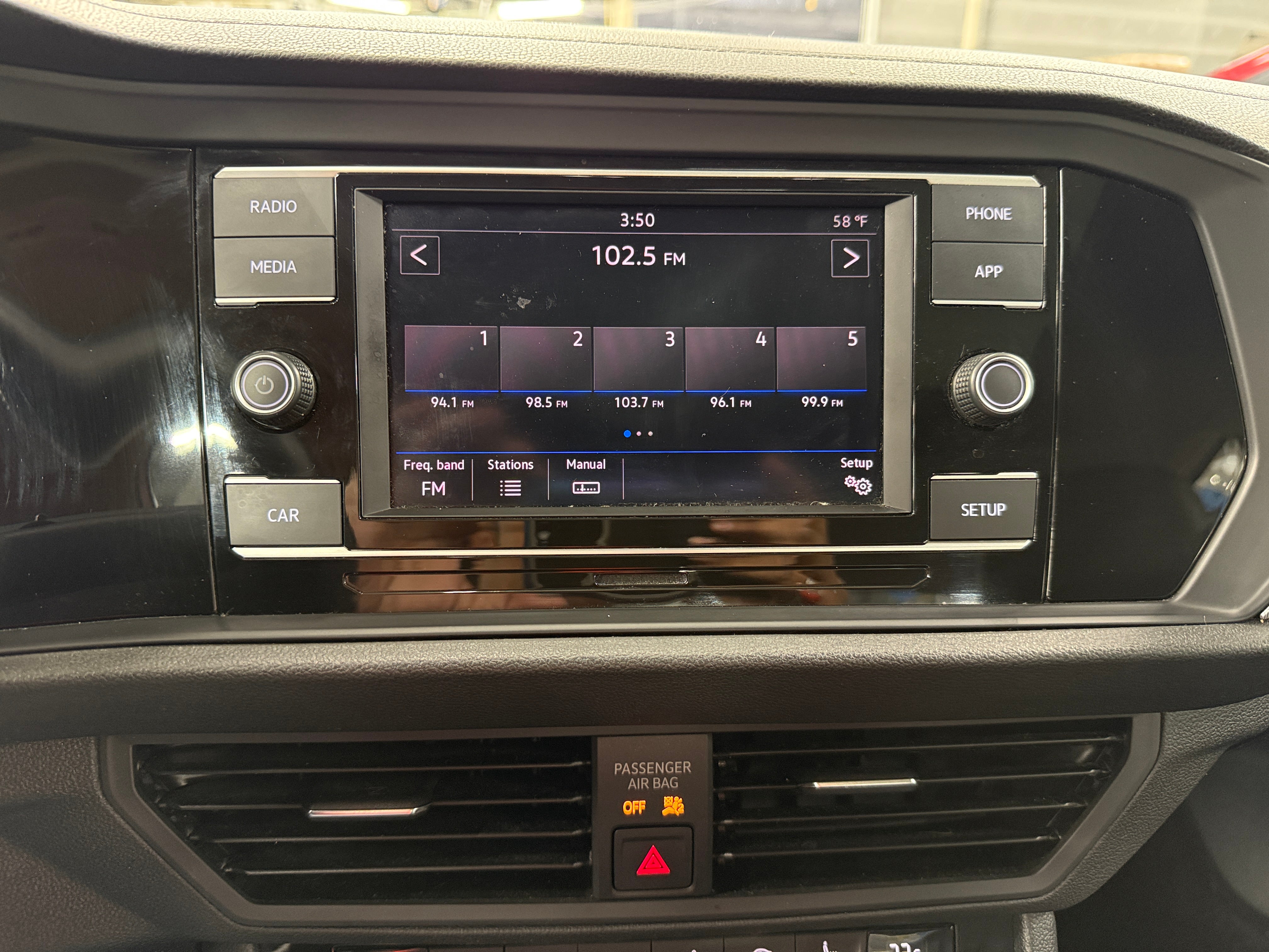 2019 Volkswagen Jetta SE 3