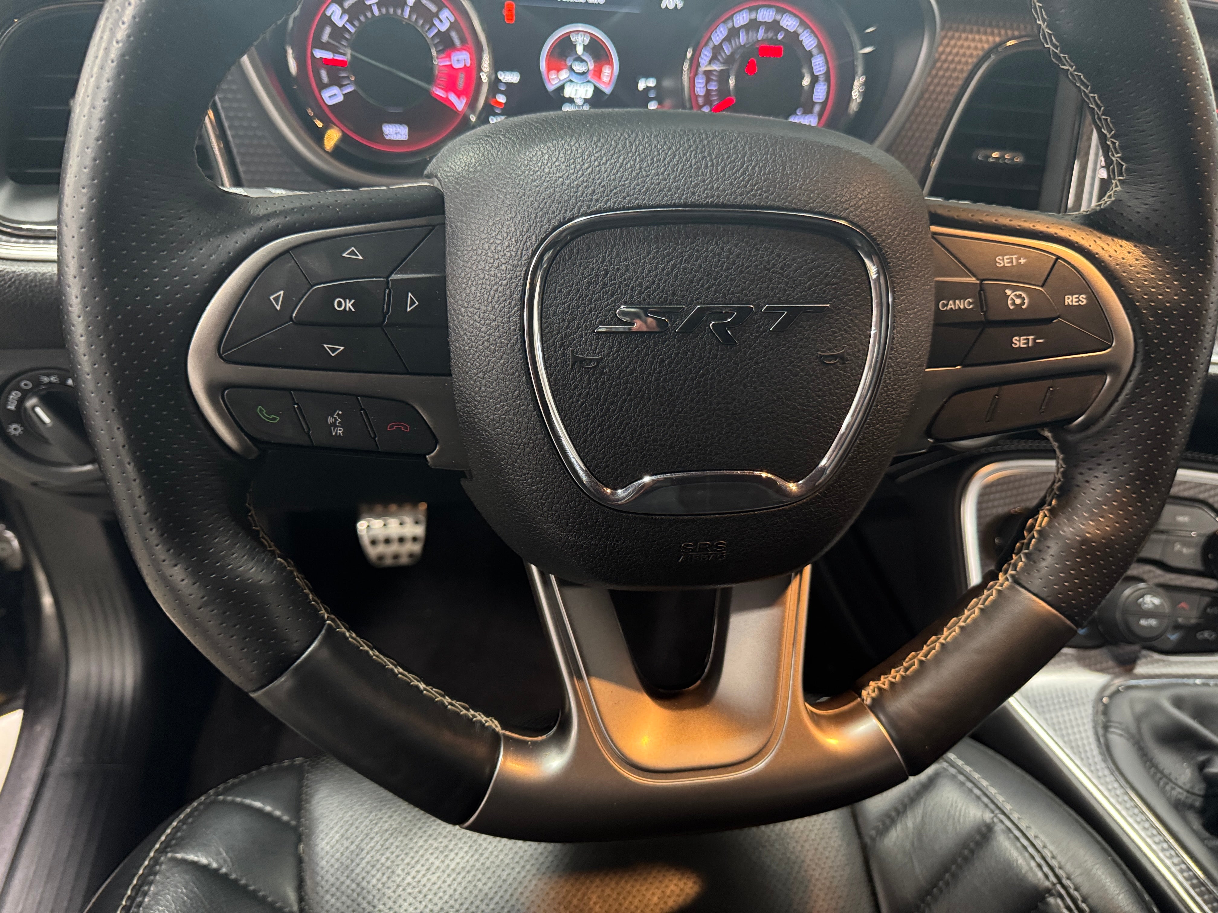 2016 Dodge Challenger SRT Hellcat 3