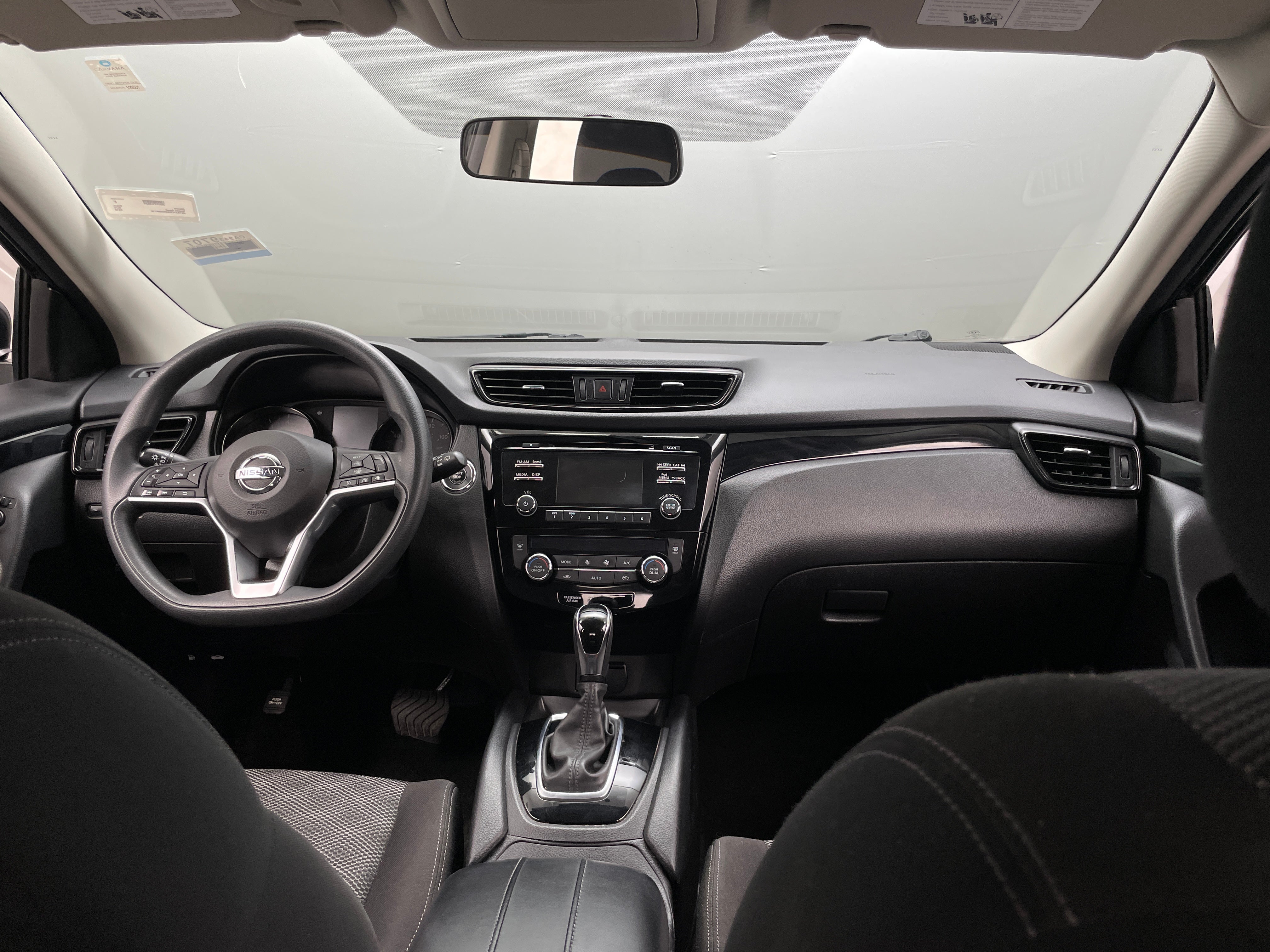 2018 Nissan Rogue Sport SV 3