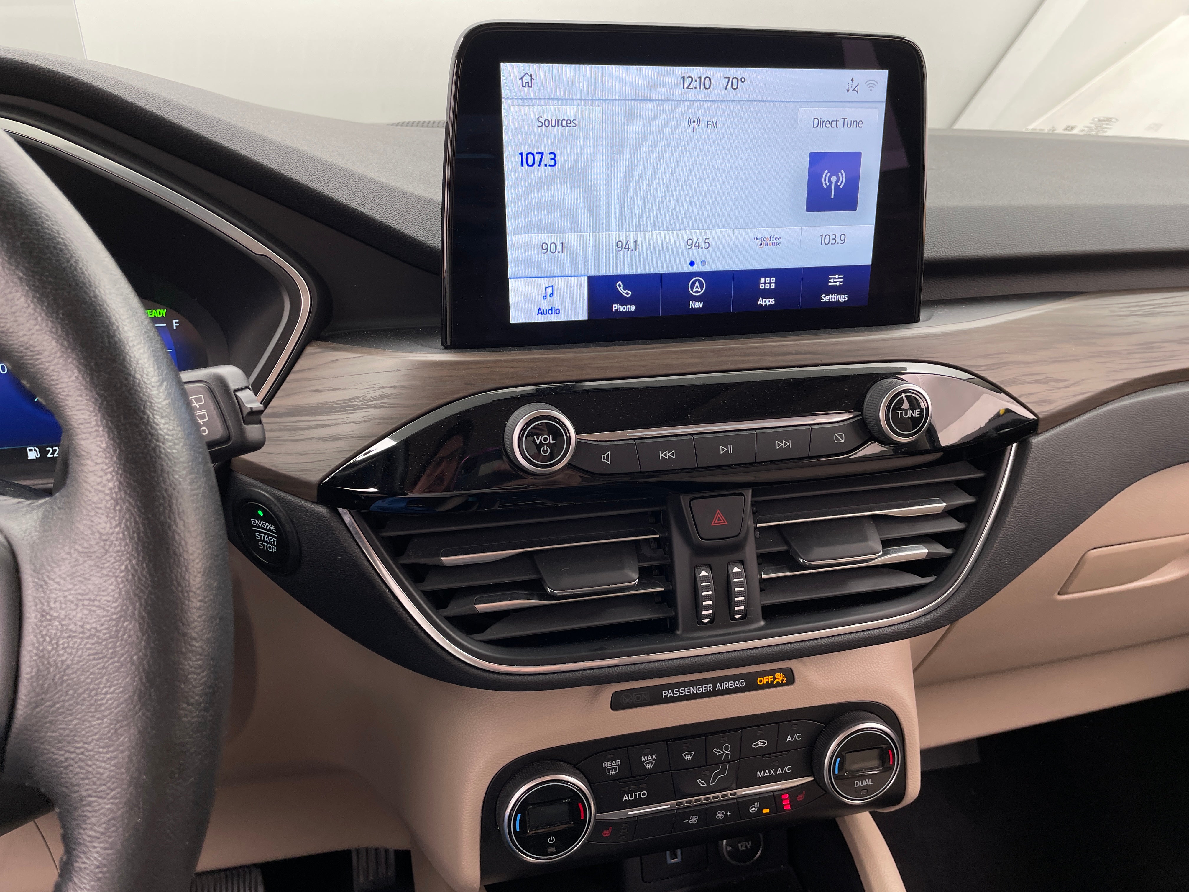 2020 Ford Escape Titanium Hybrid 3