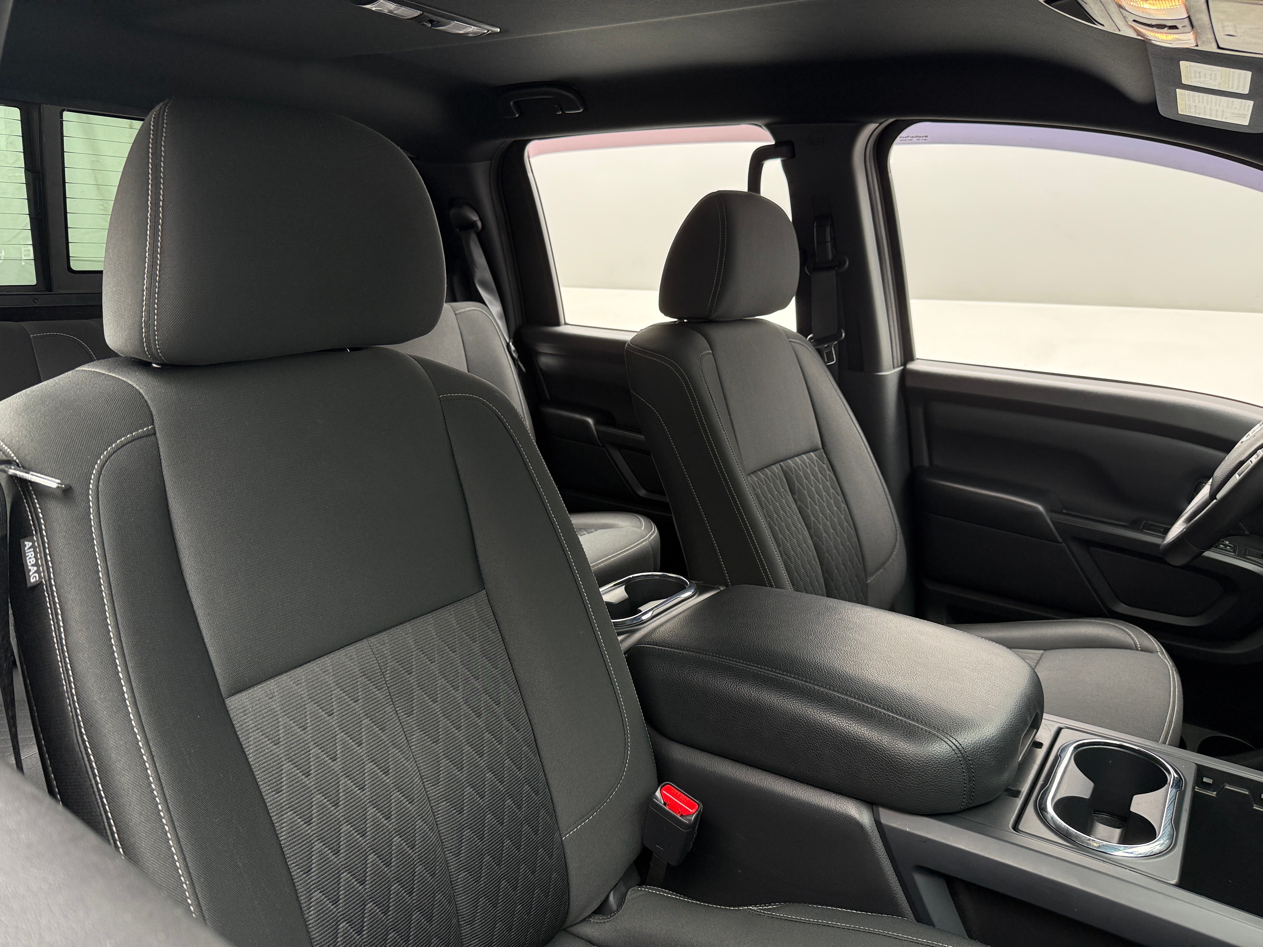 2018 Nissan Titan SV 2