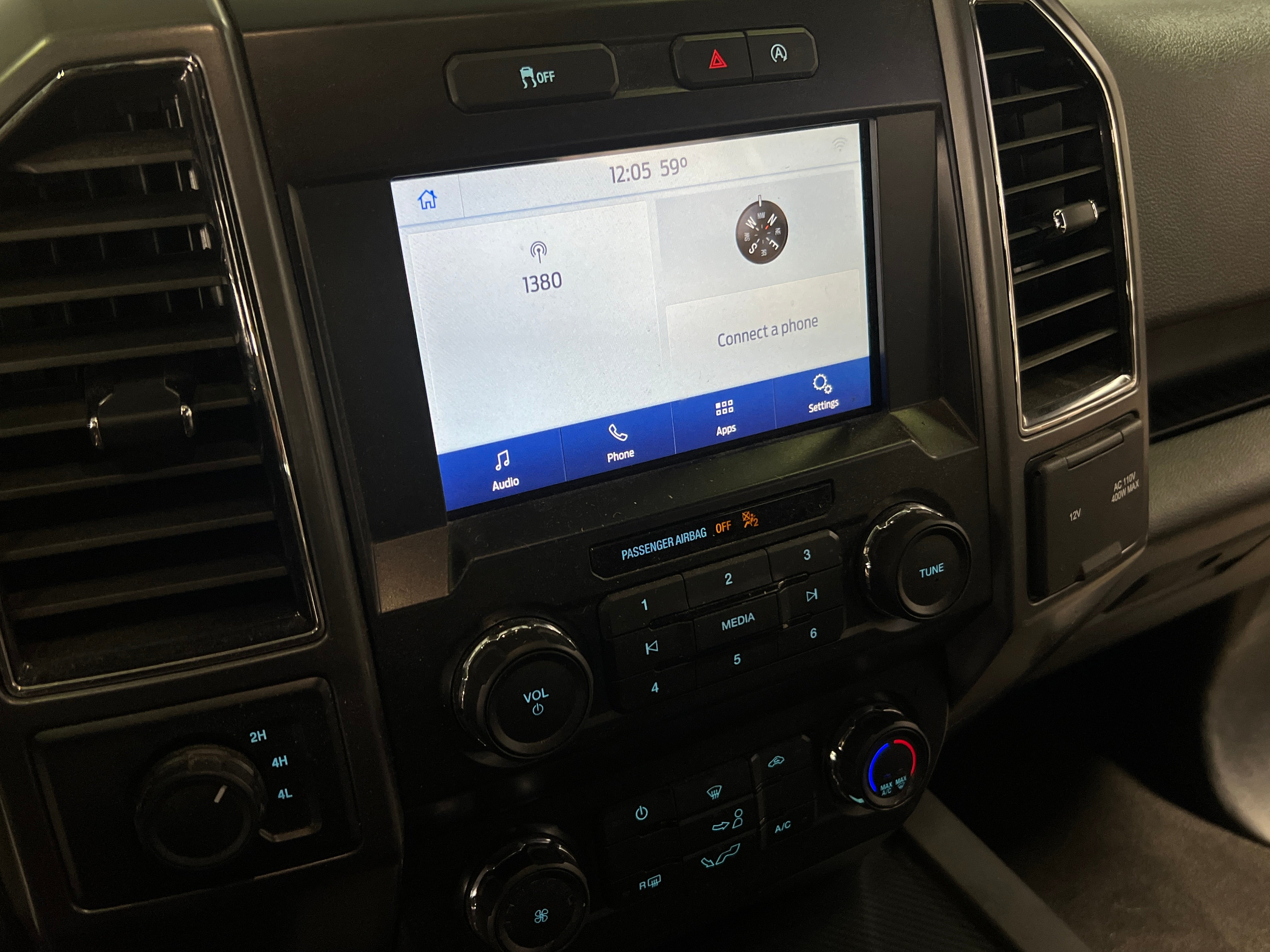2020 Ford Econoline E-150 4