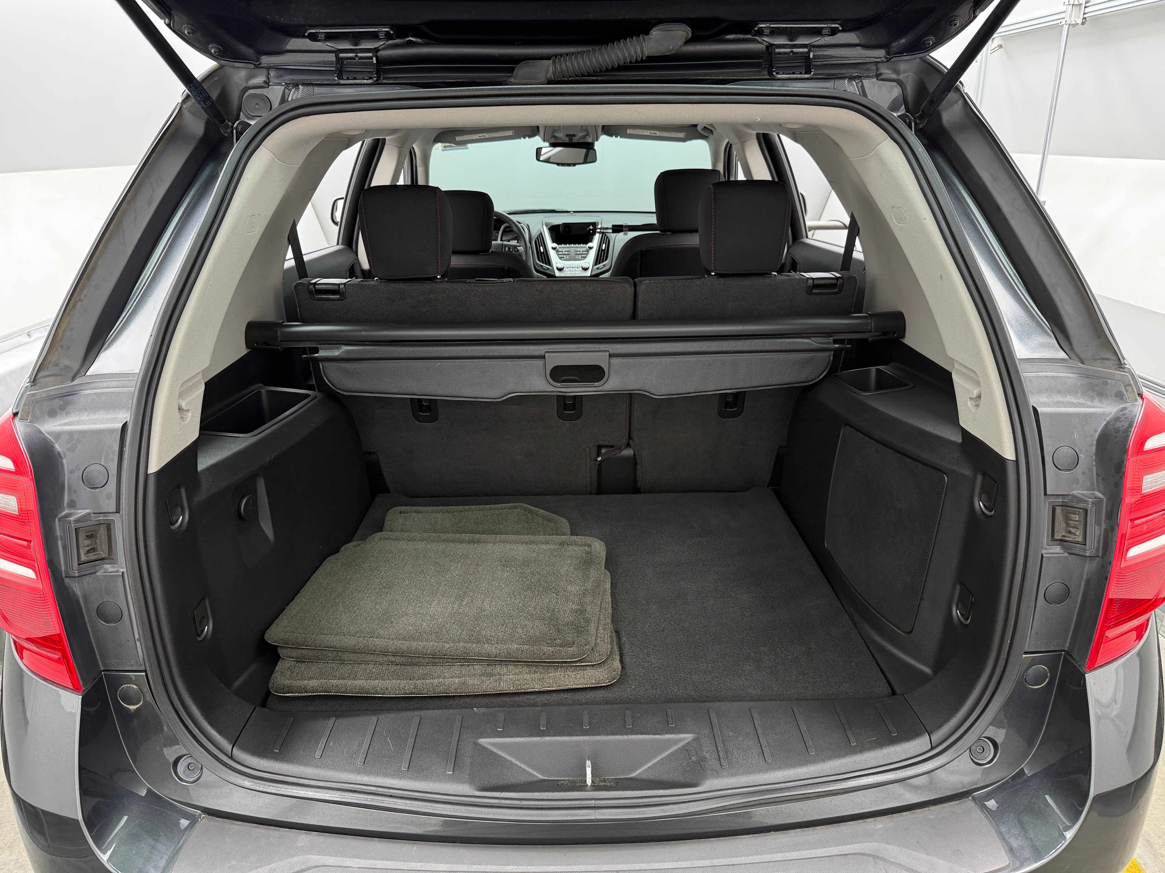 2017 Chevrolet Equinox LS 7