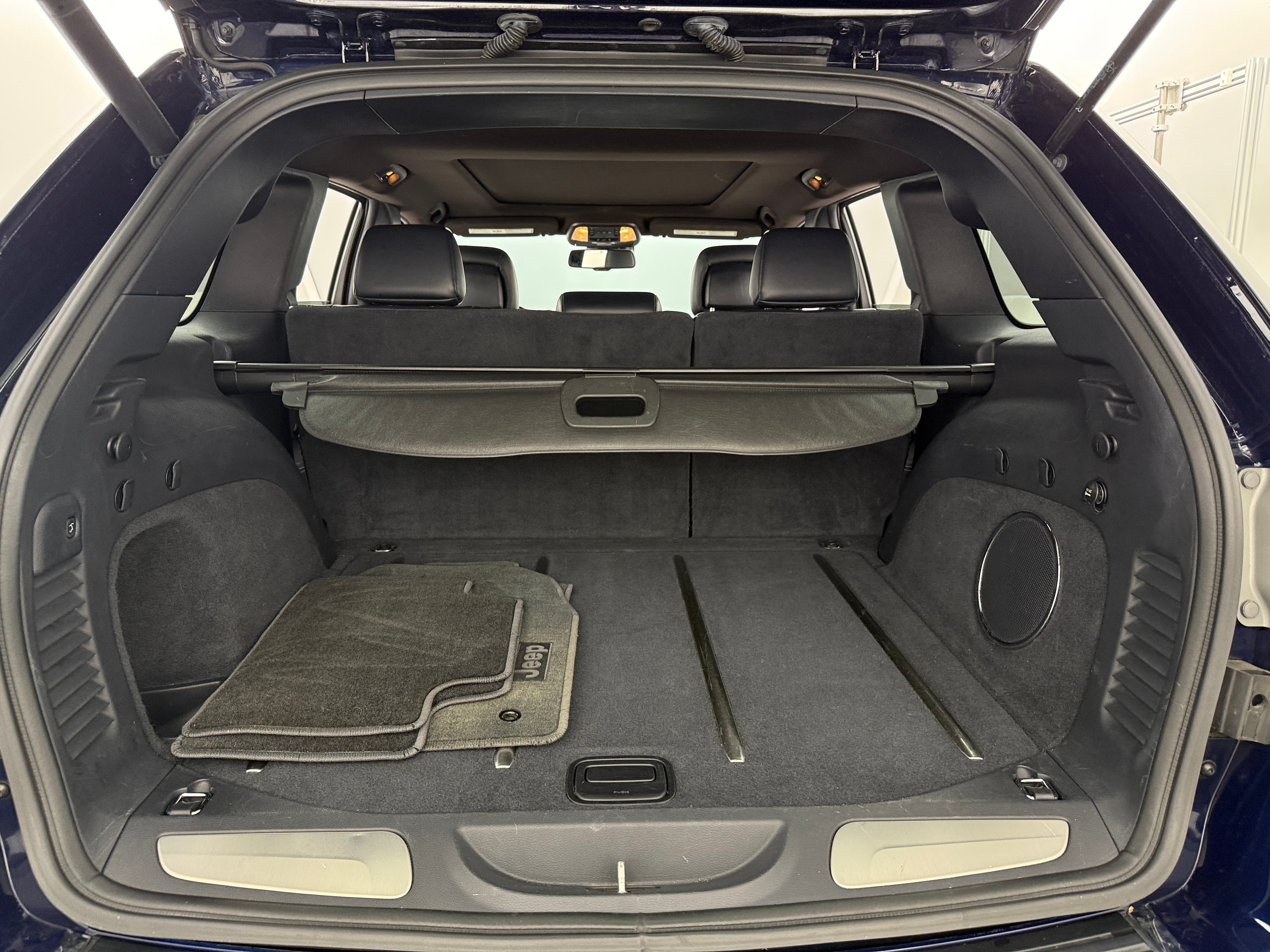 2015 Jeep Grand Cherokee Overland 6