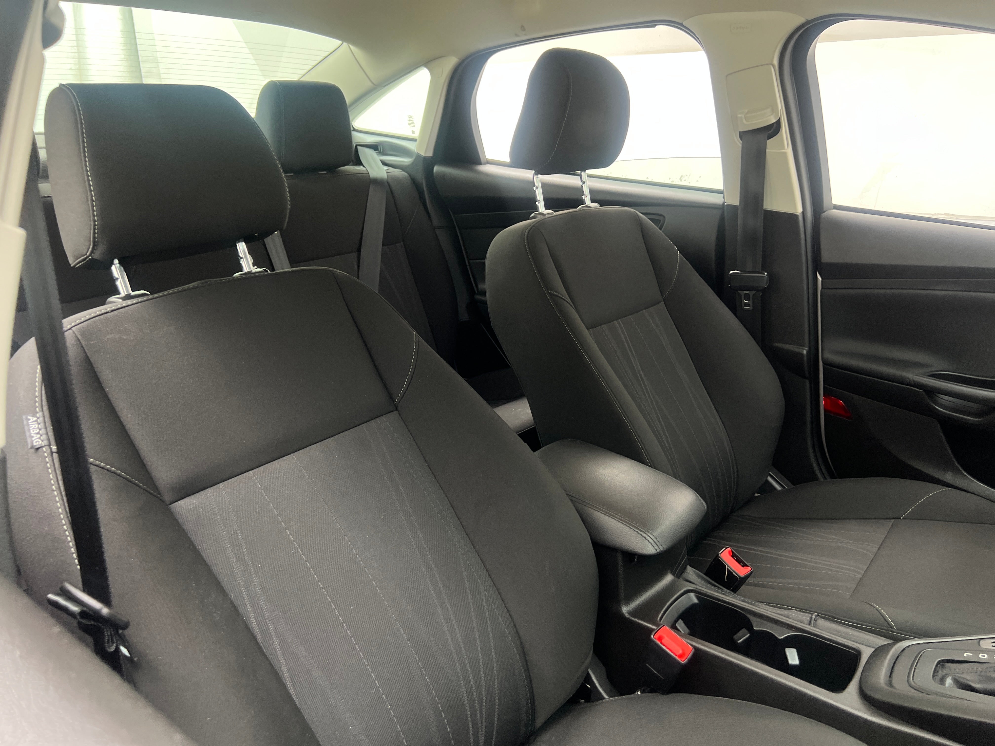 2017 Ford Focus SE 2