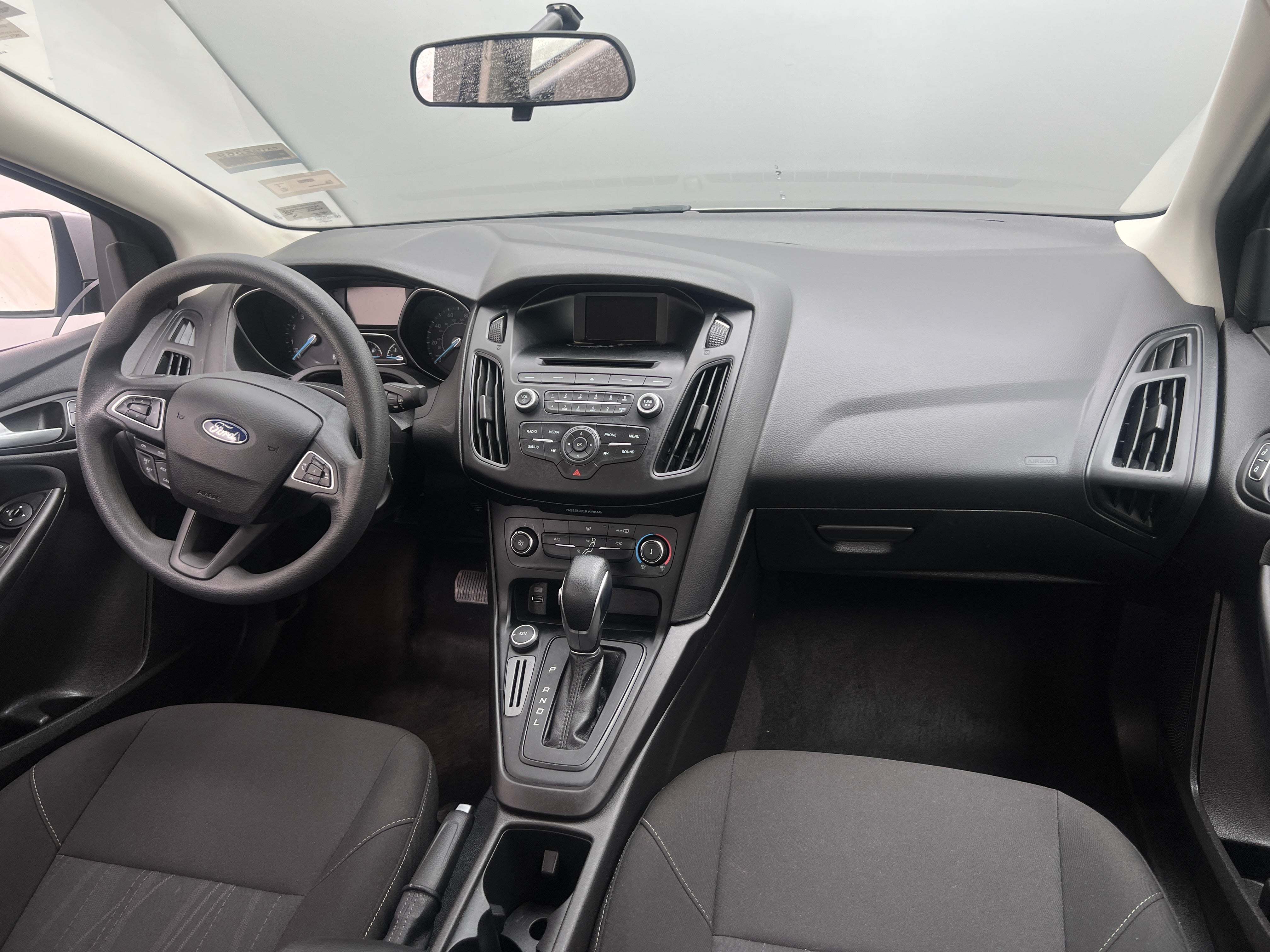 2017 Ford Focus SE 3