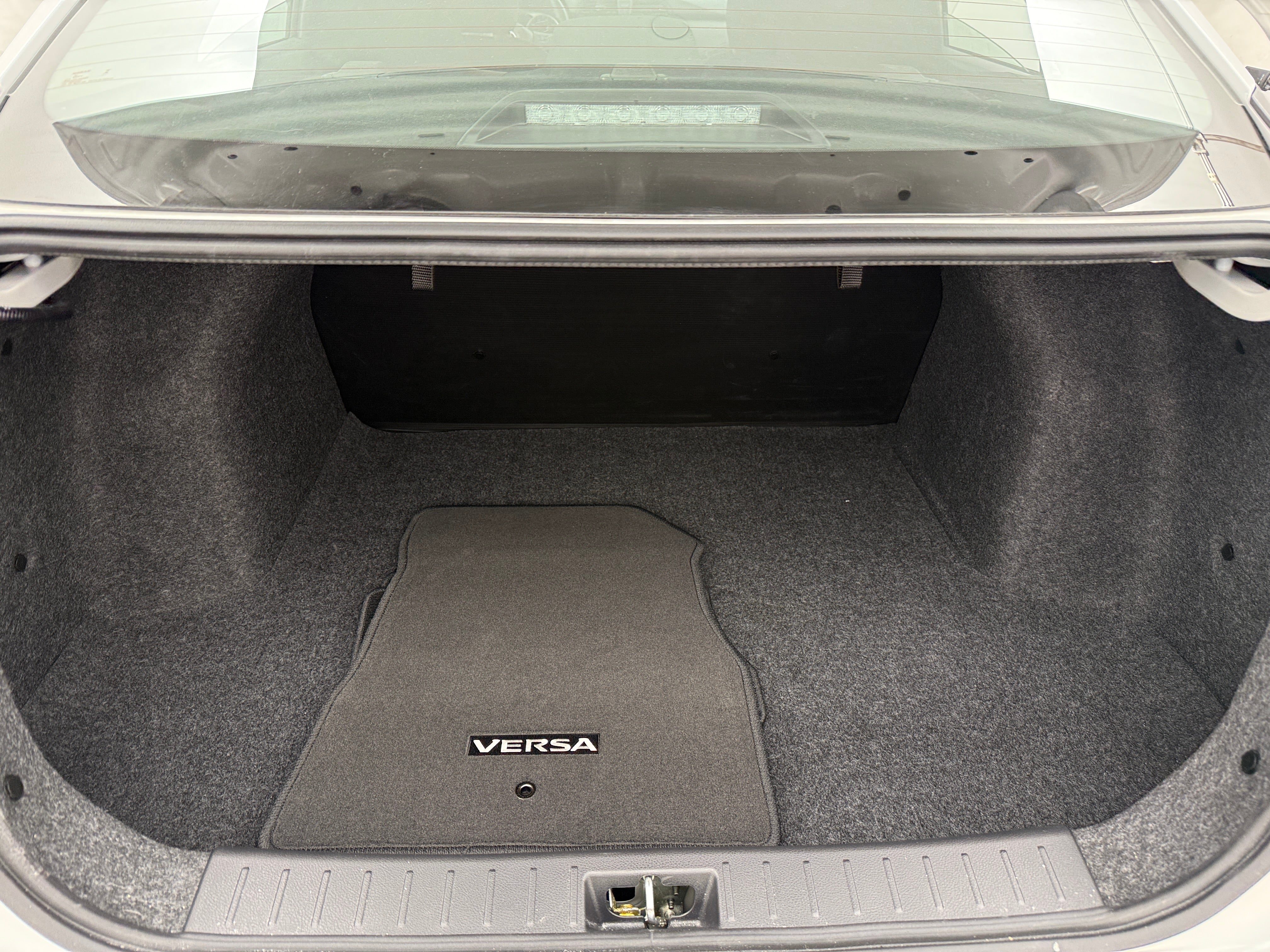 2024 Nissan Versa S 7