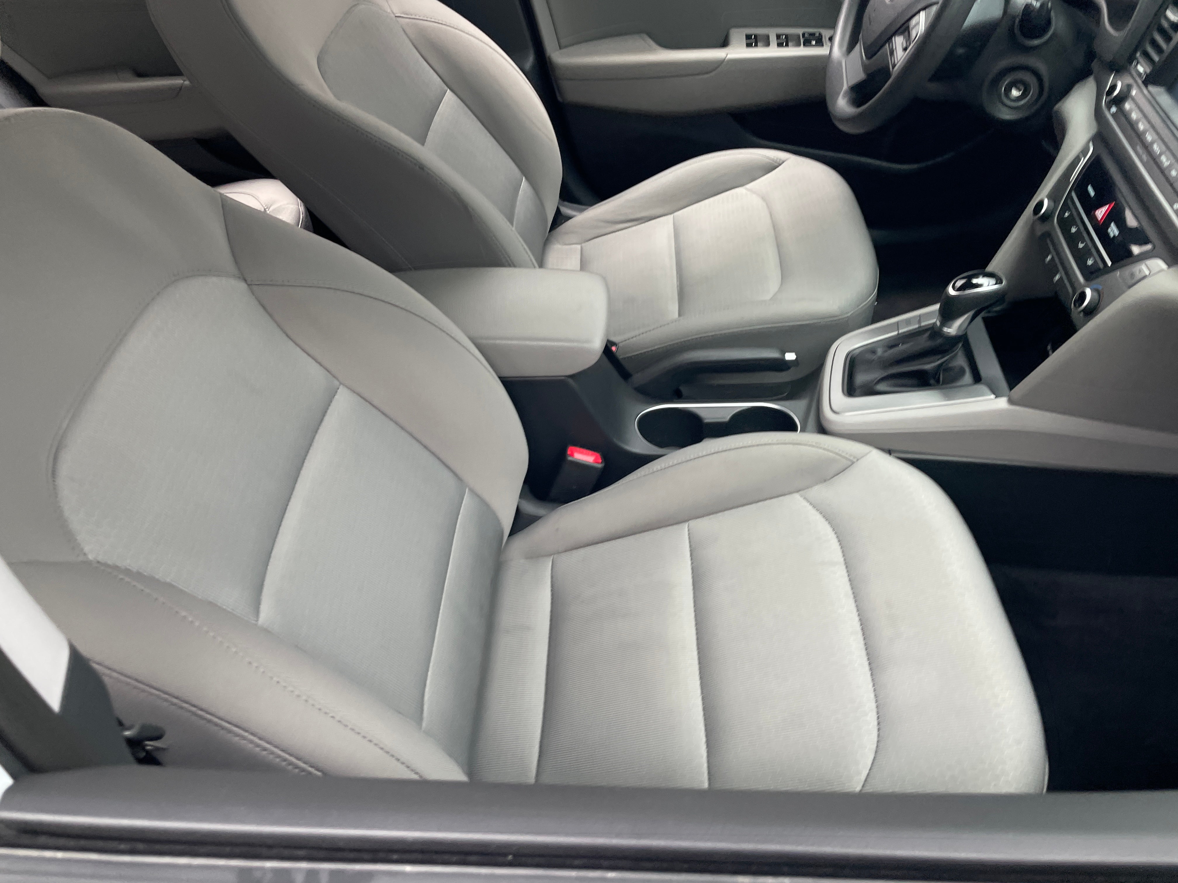 2017 Hyundai Elantra SE 2