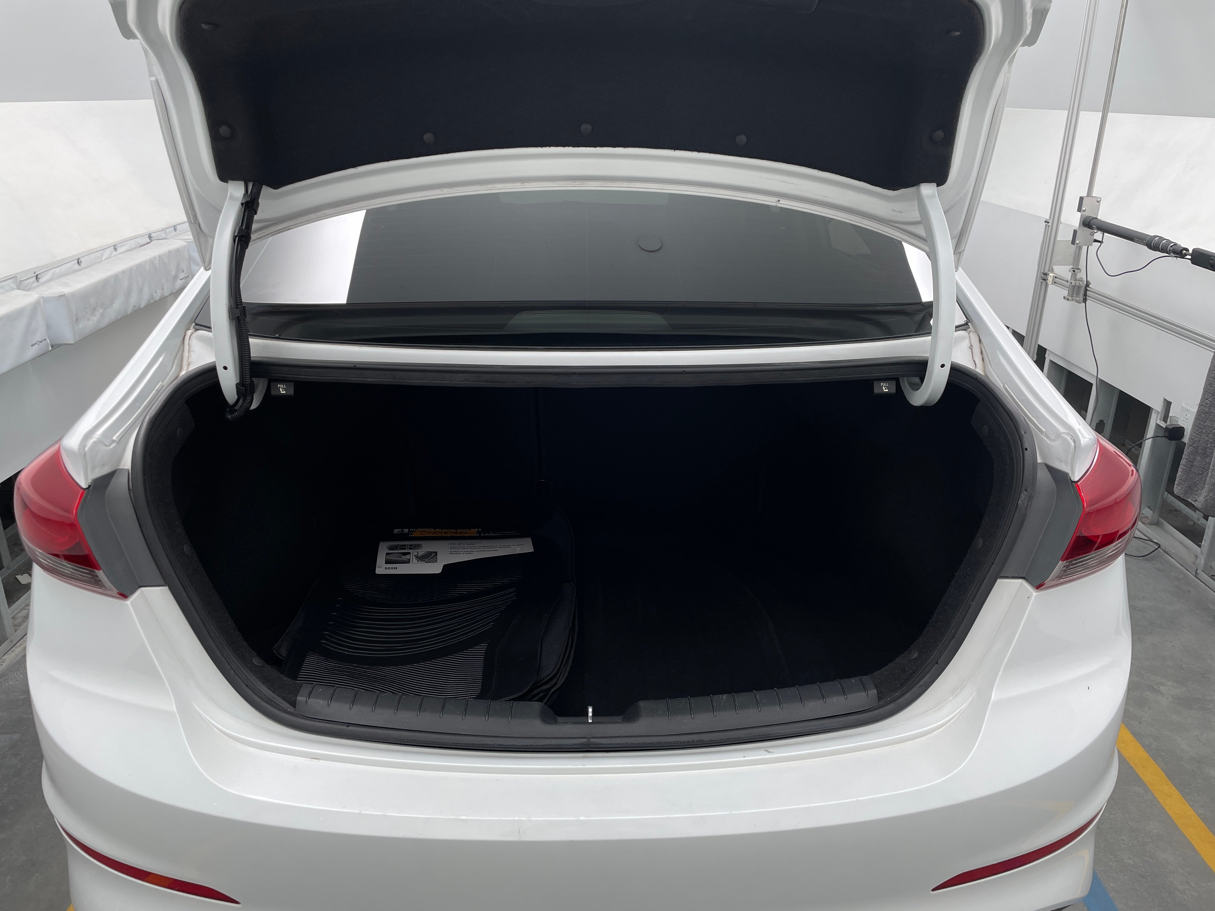 2017 Hyundai Elantra SE 7