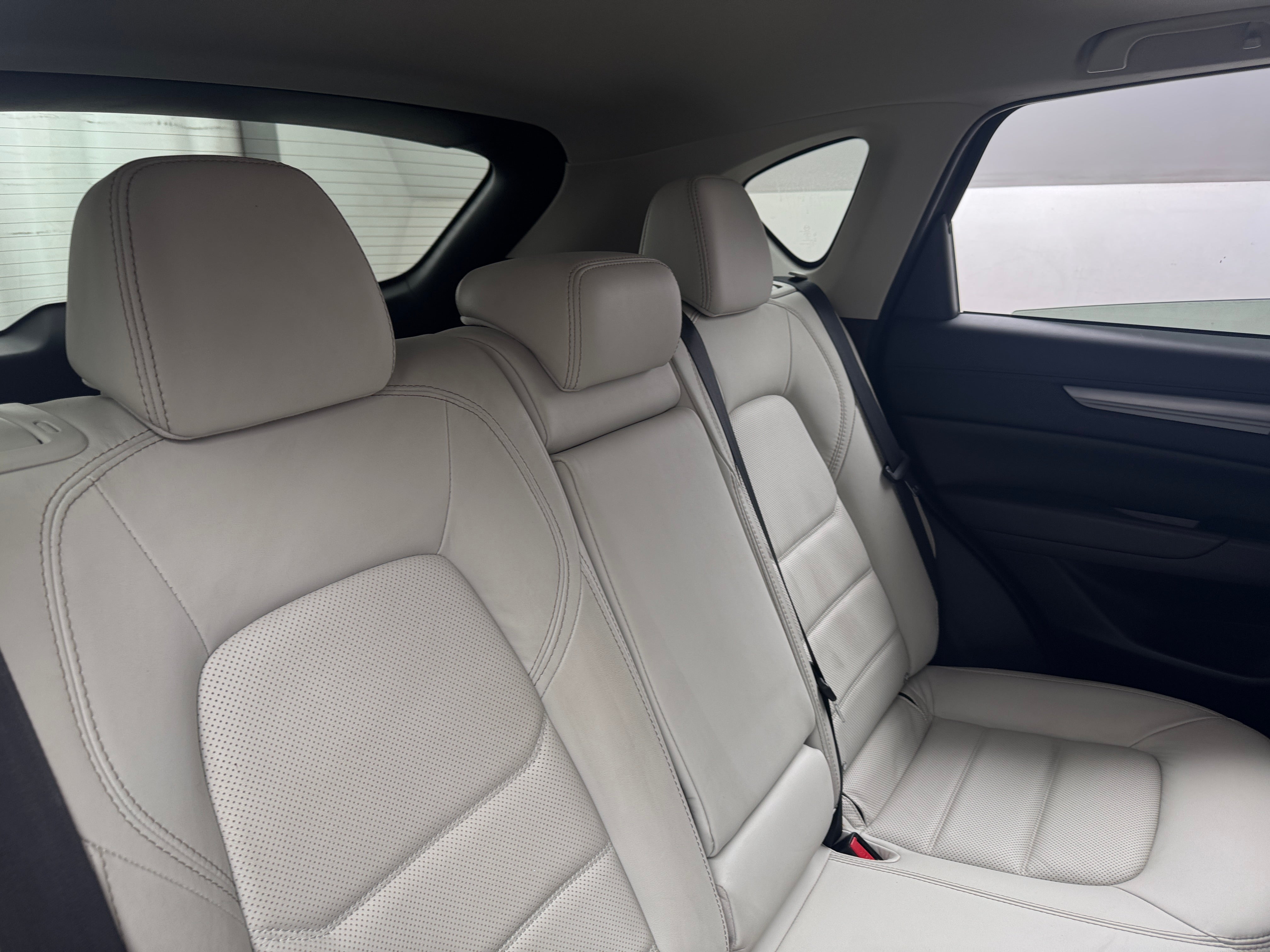 2022 Mazda CX-5 S Preferred 5