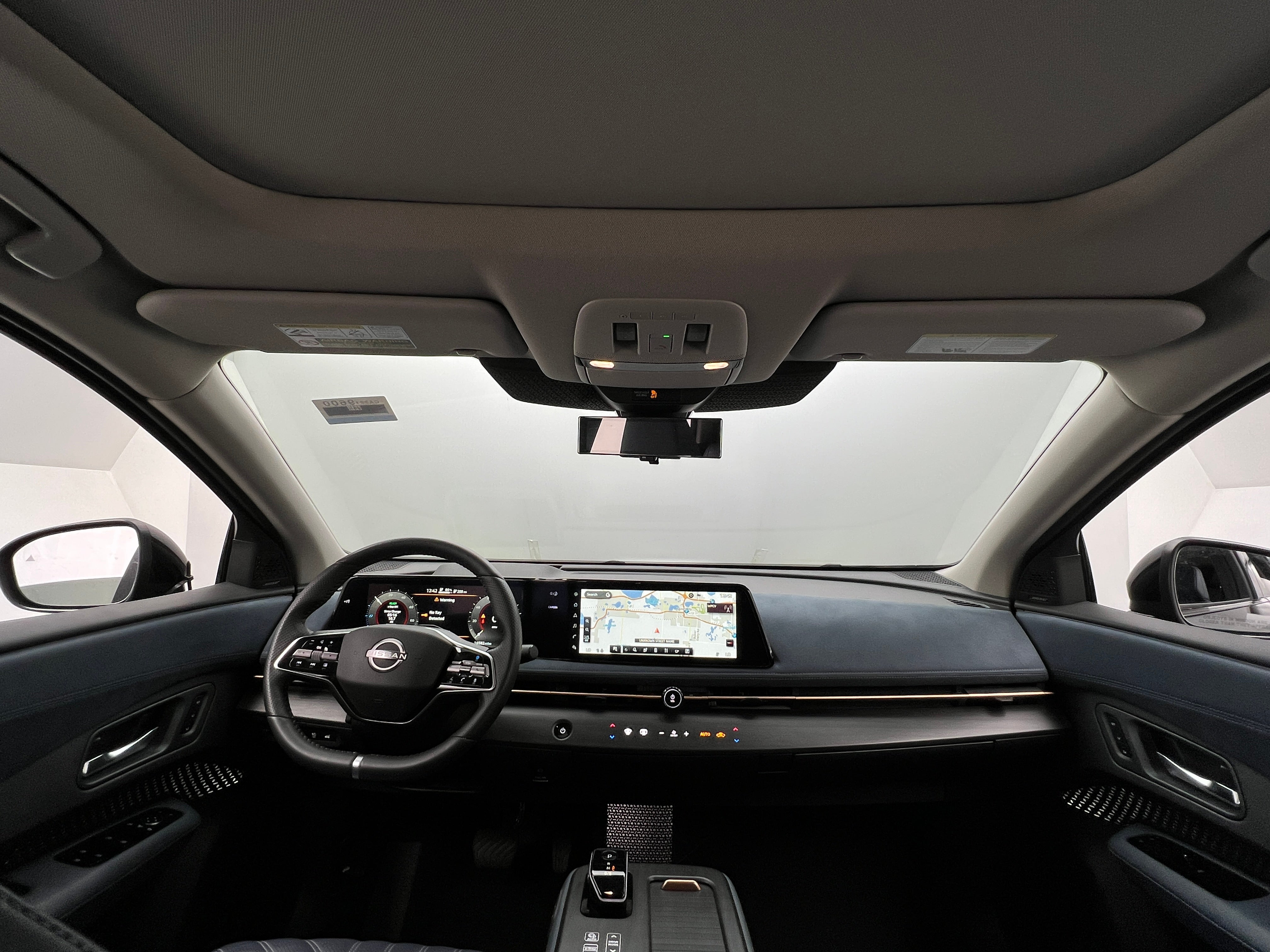 2023 Nissan Ariya Platinum+ 2
