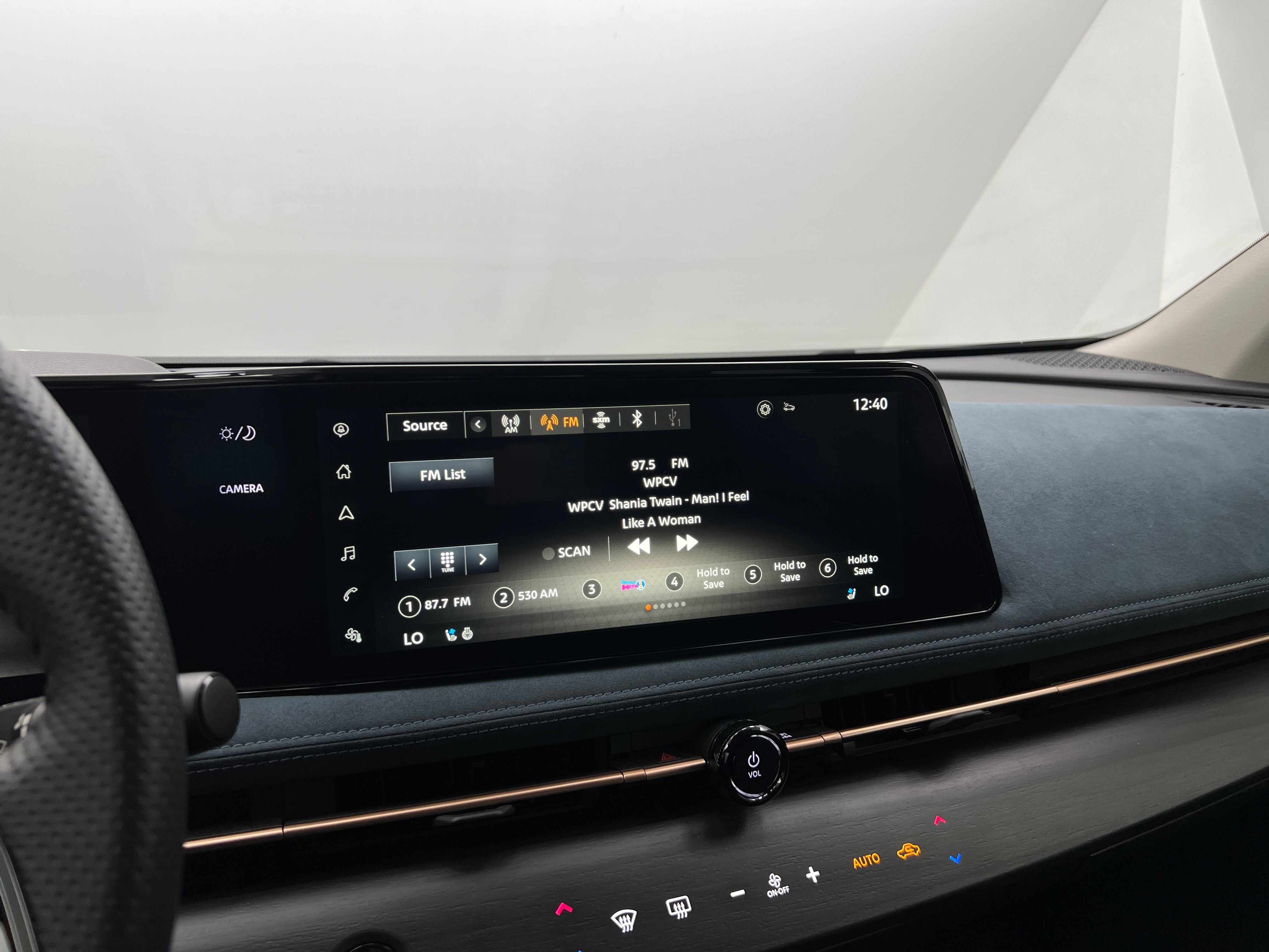 2023 Nissan Ariya Platinum+ 3
