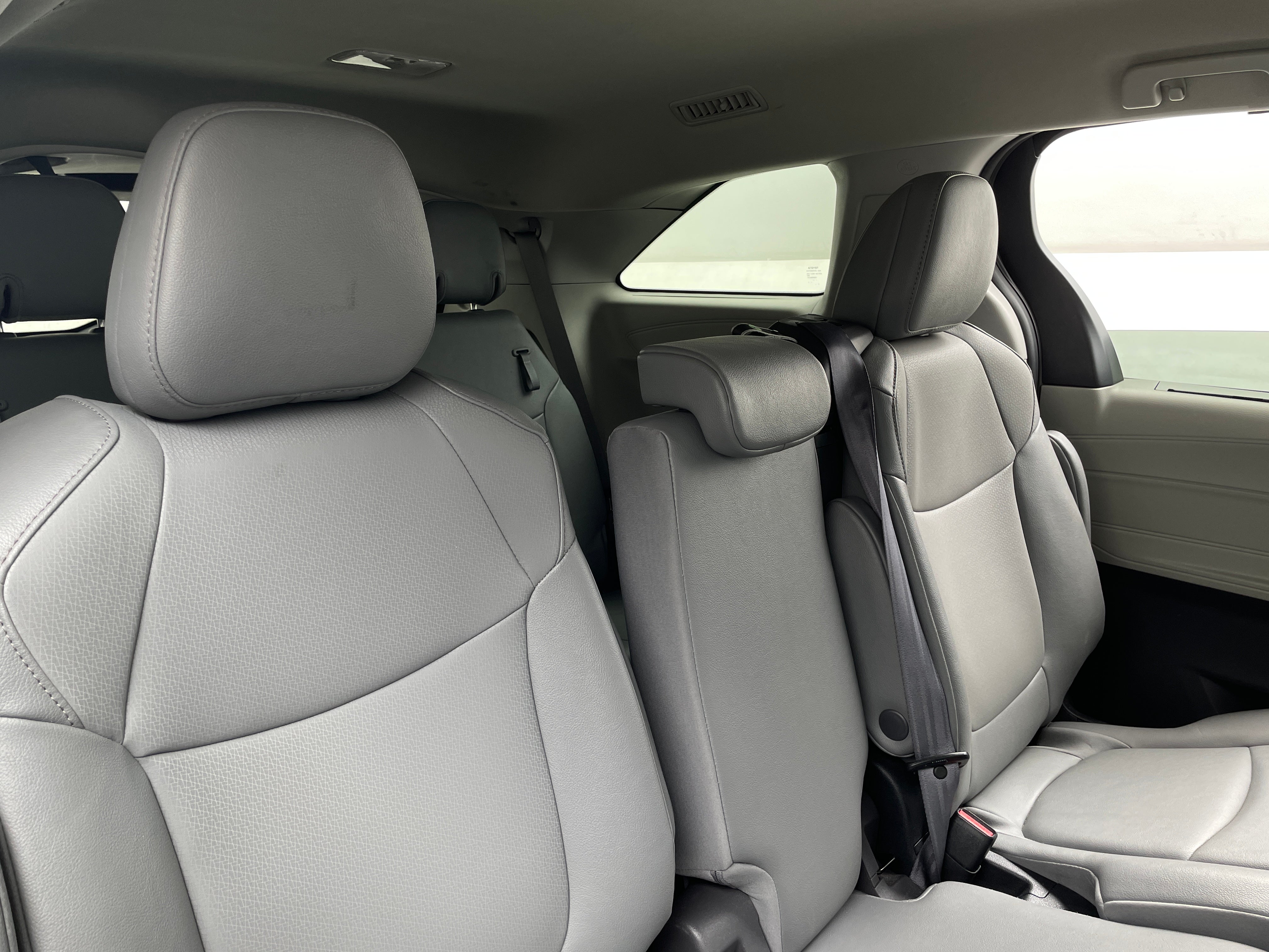 2024 Toyota Sienna XLE 5