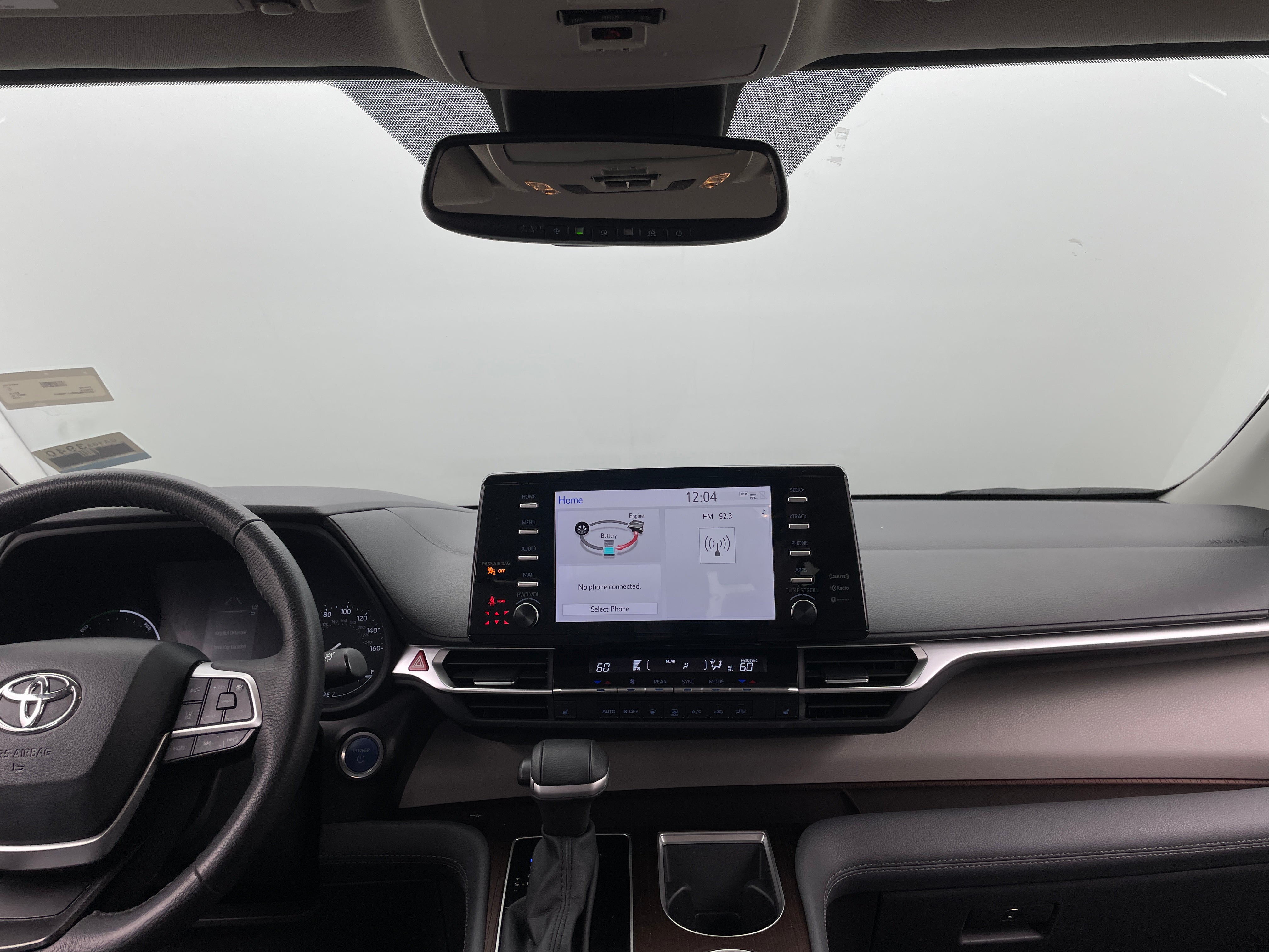 2024 Toyota Sienna XLE 2
