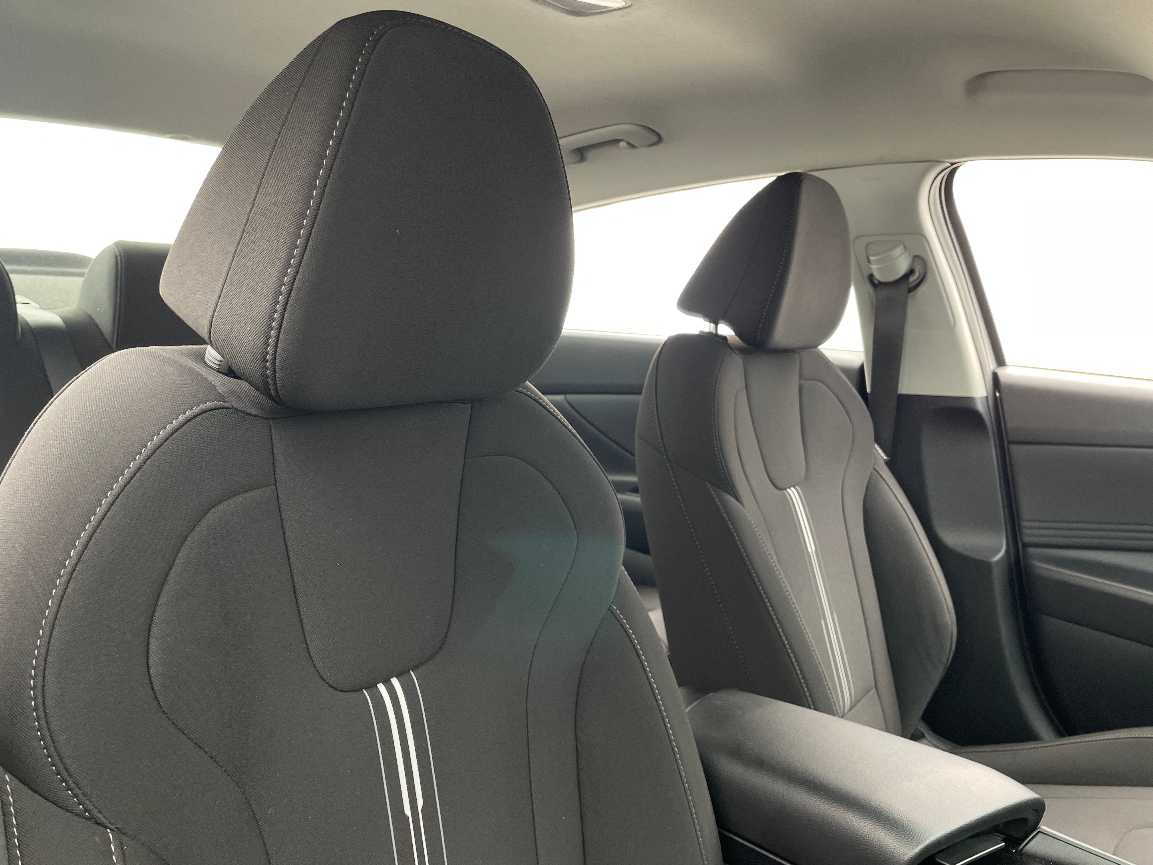 2023 Hyundai Elantra SEL 2