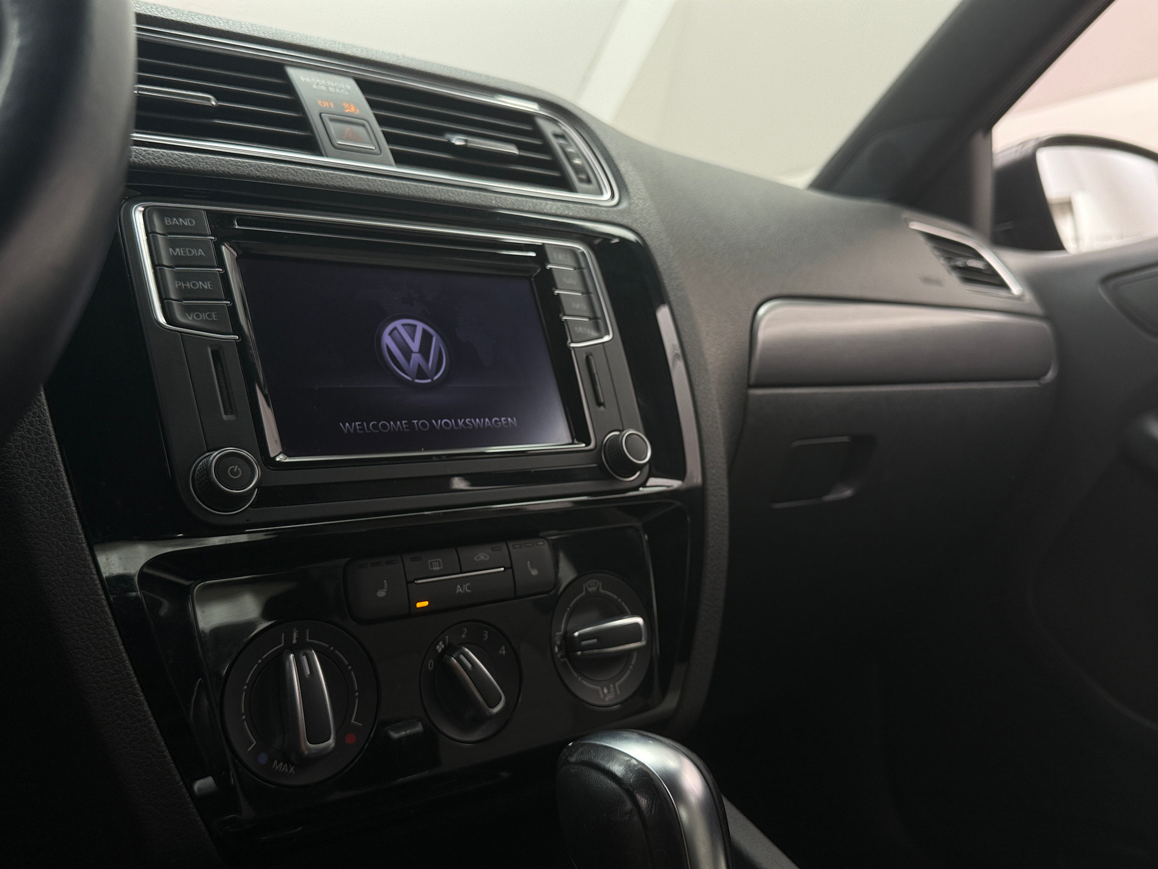 2016 Volkswagen Jetta Sport 3