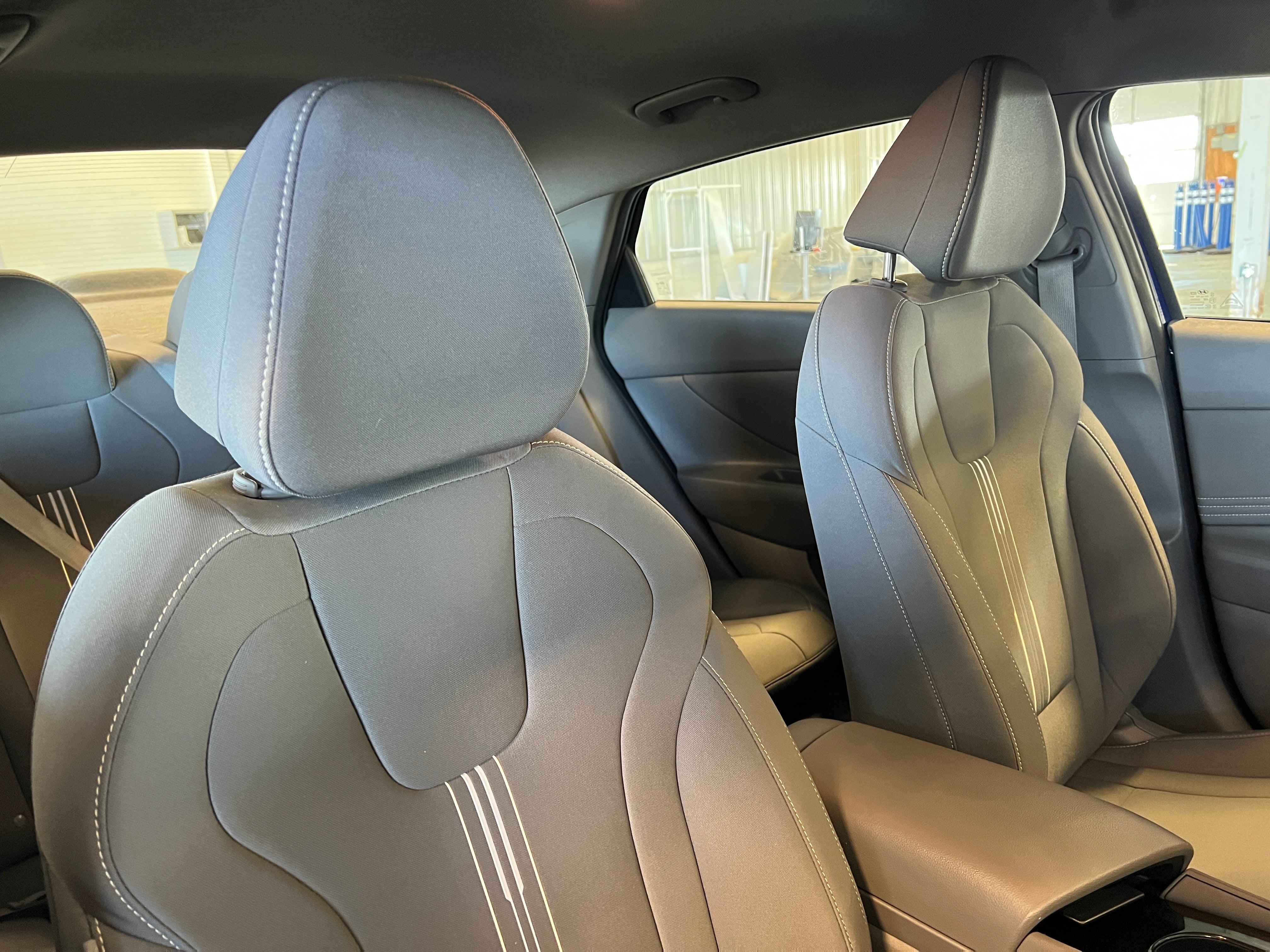 2023 Hyundai Elantra SEL 2