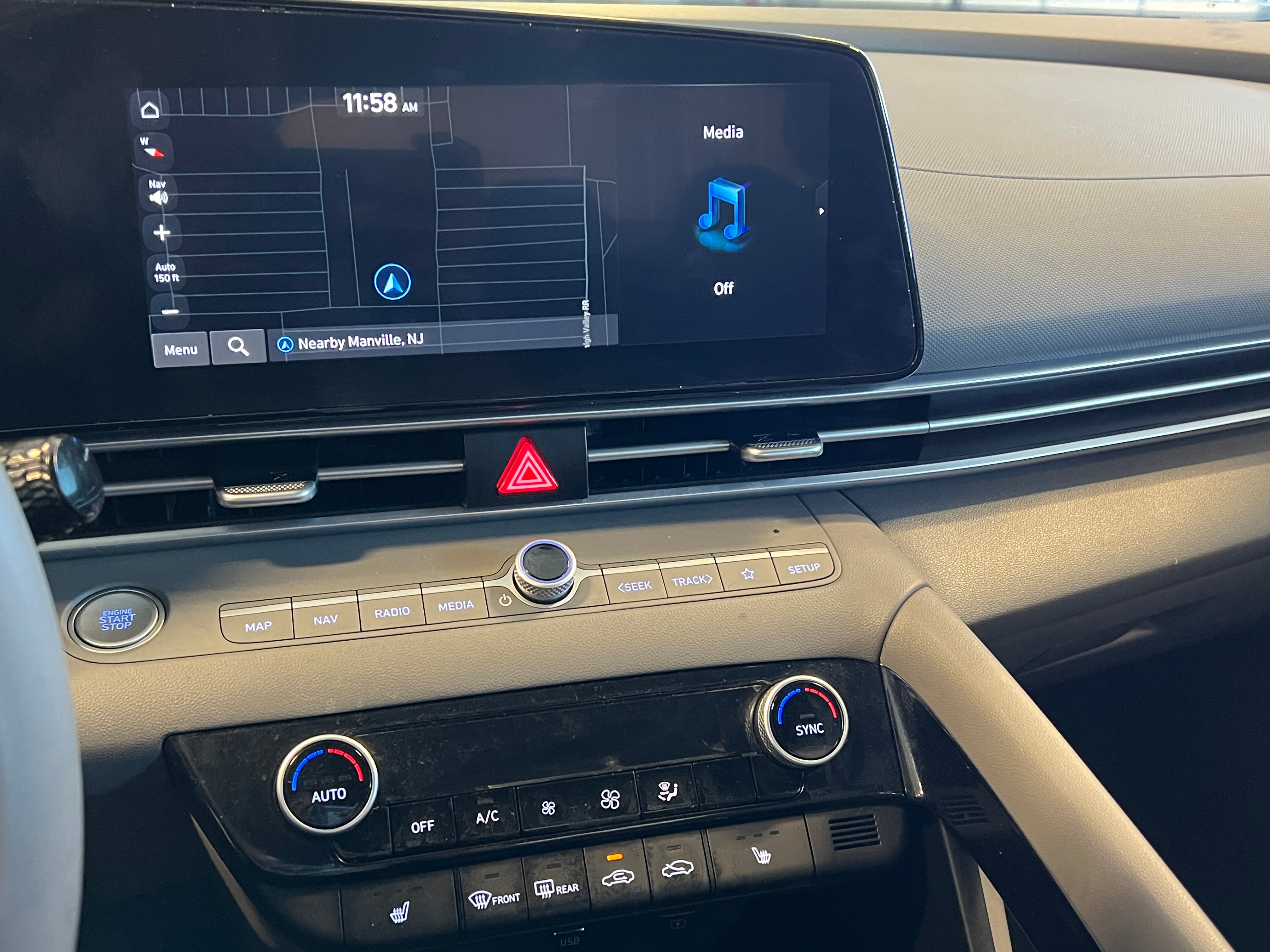 2023 Hyundai Elantra SEL 4