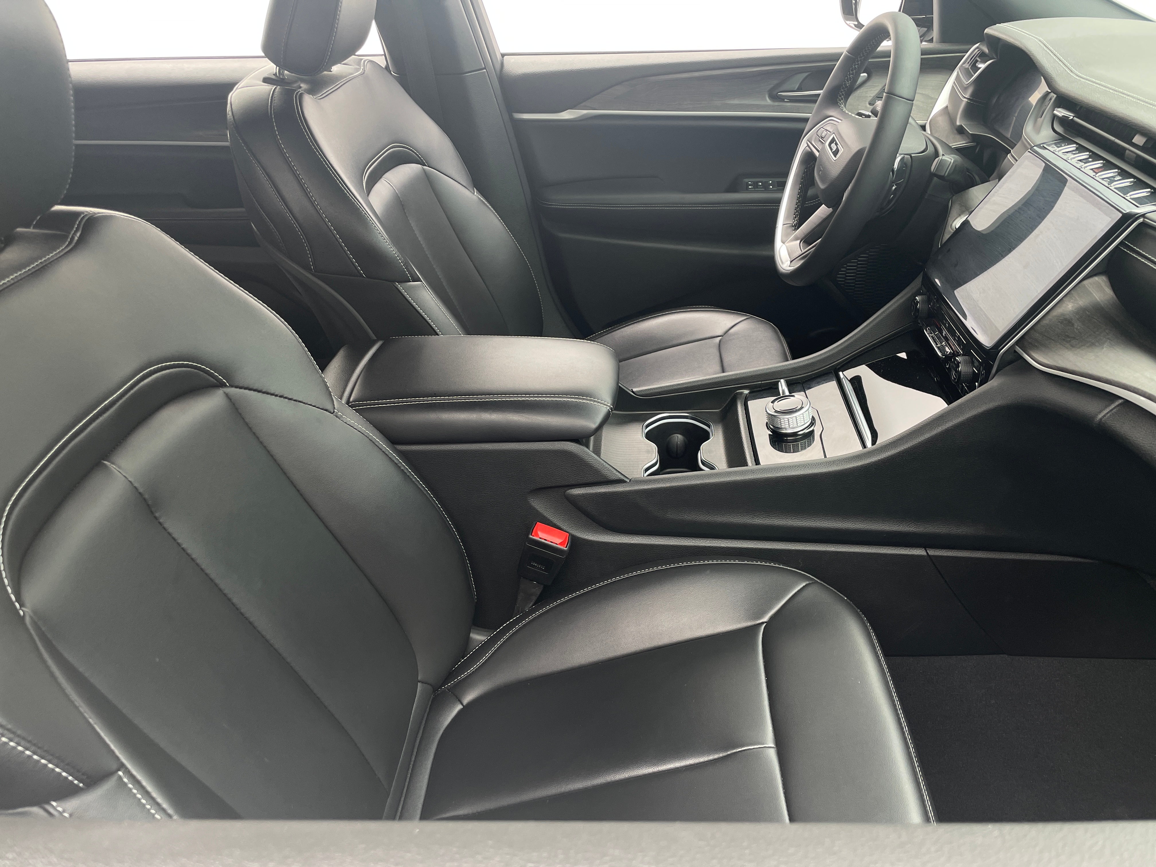 2024 Jeep Grand Cherokee L Limited Edition 2