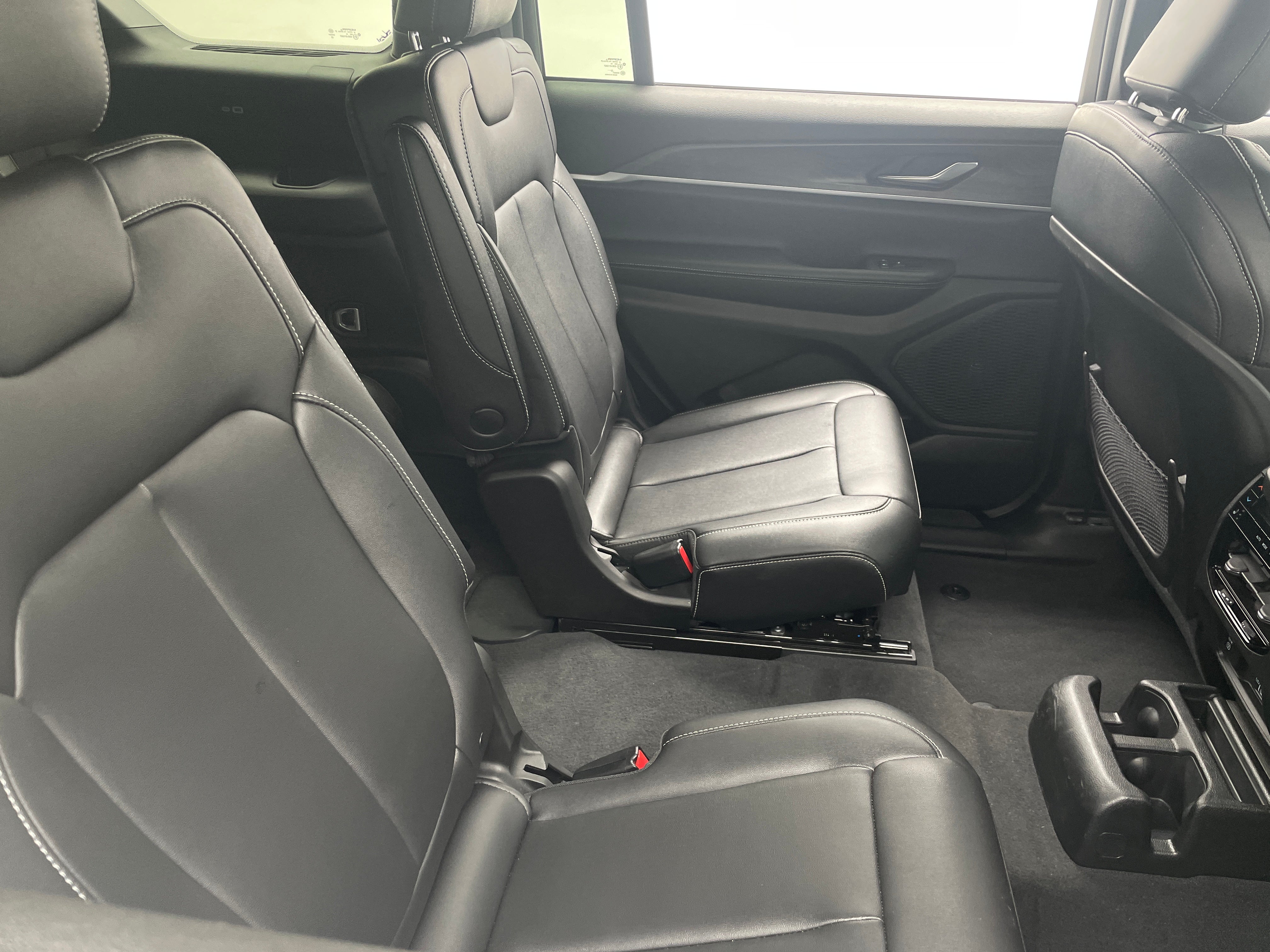 2024 Jeep Grand Cherokee L Limited Edition 6