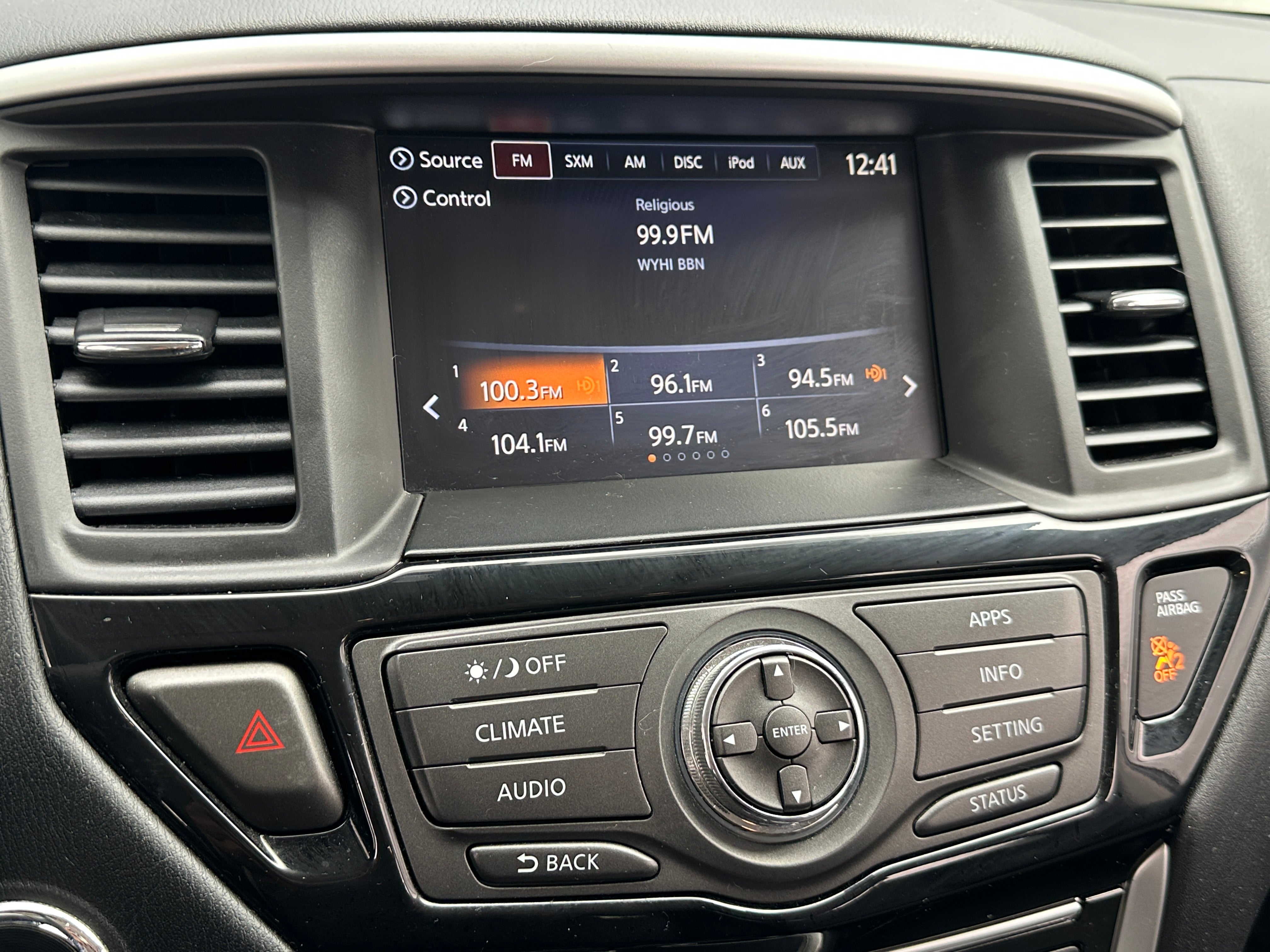 2020 Nissan Pathfinder SV 4