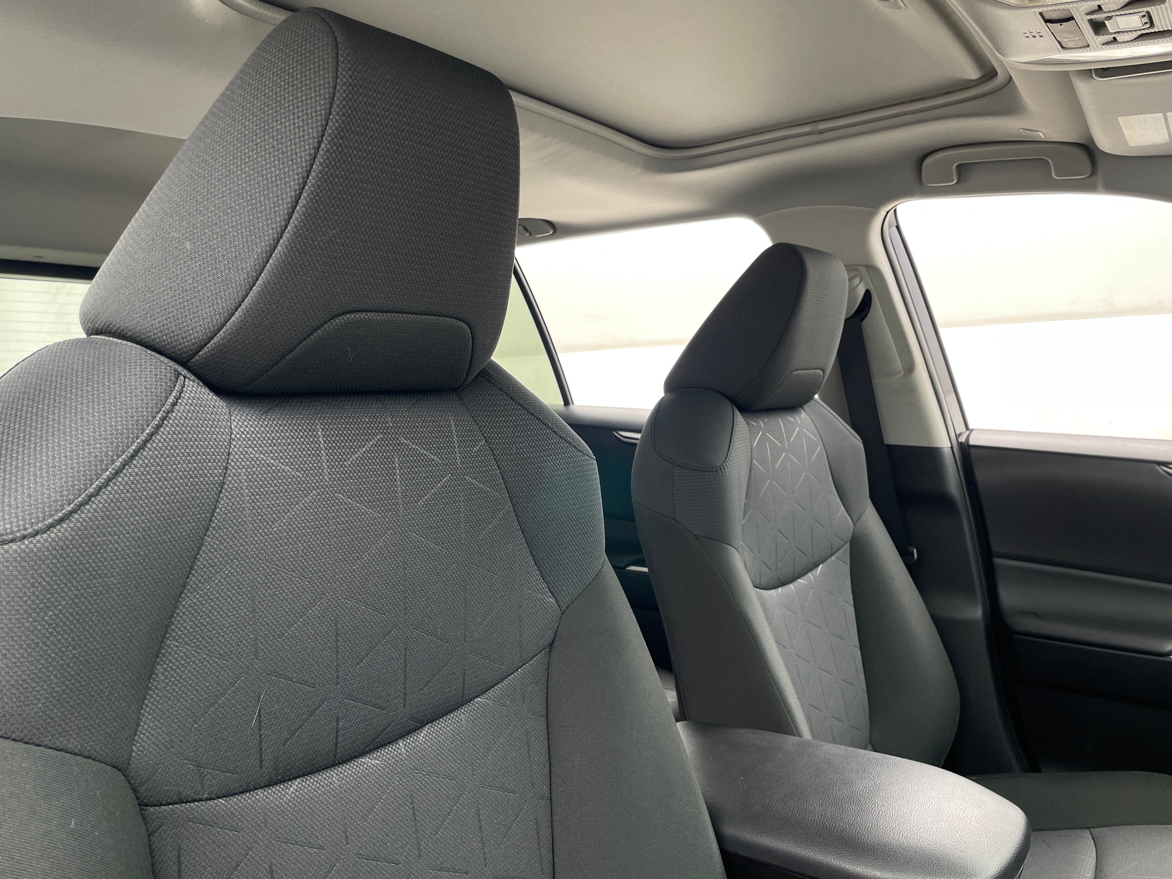 2024 Toyota RAV4 XLE 2