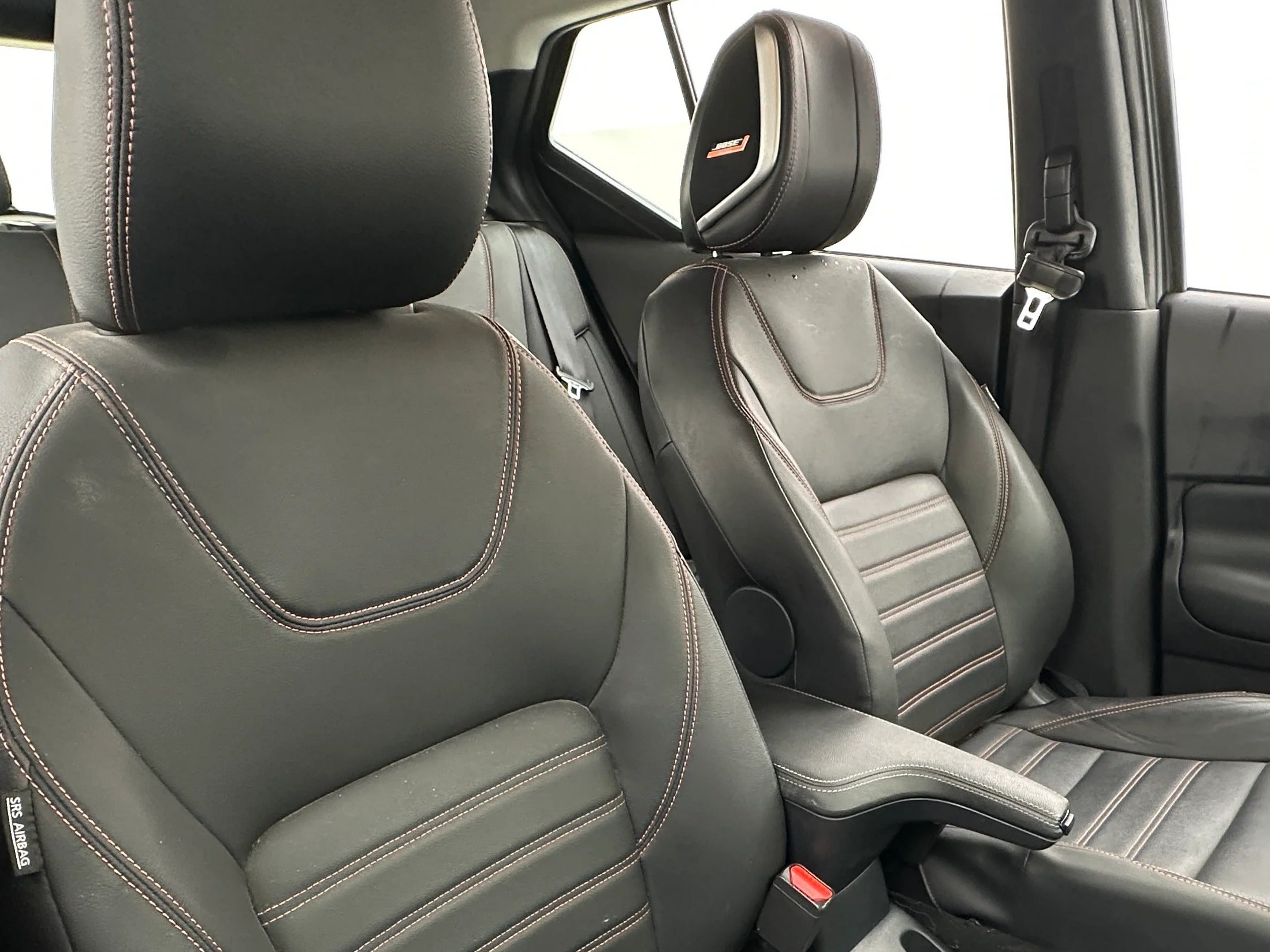 2020 Nissan Kicks SR 2