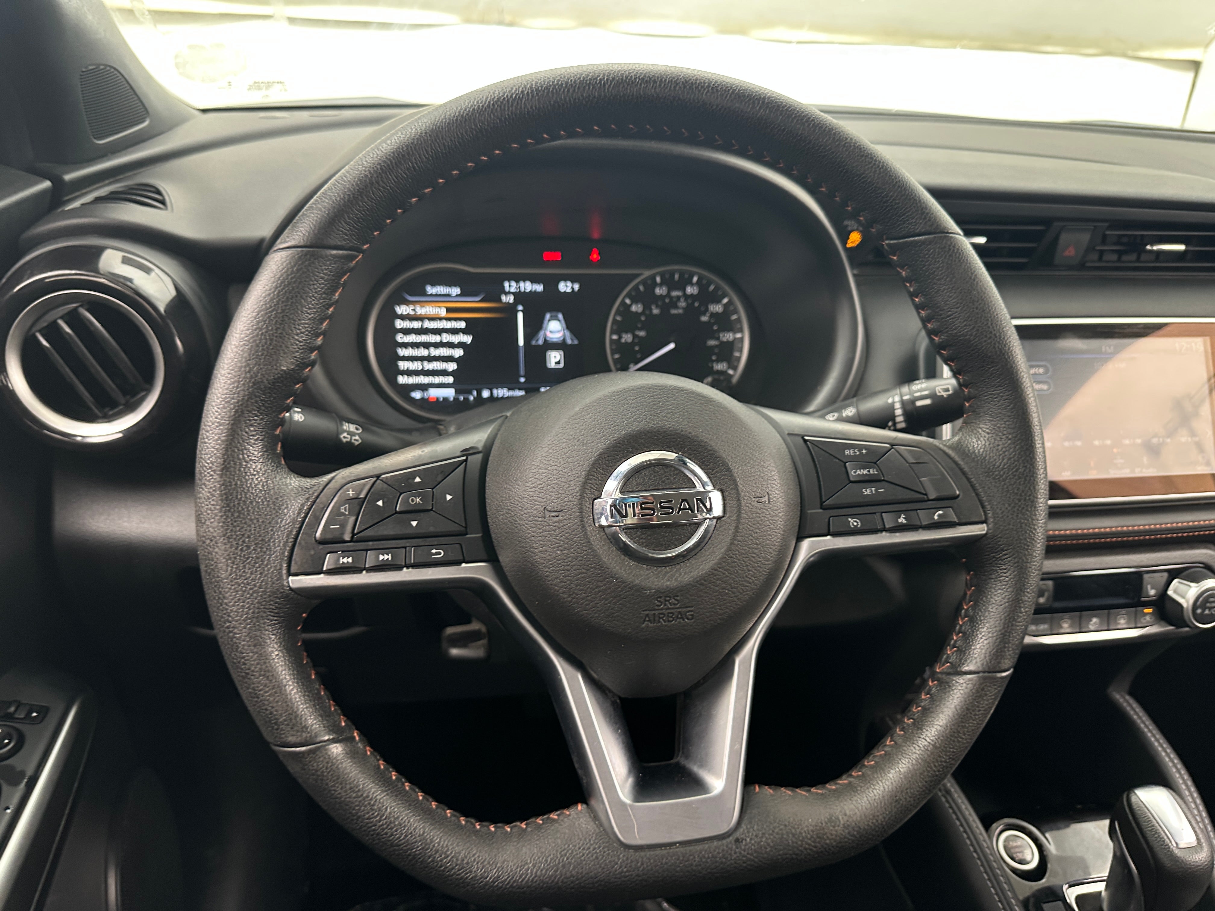 2020 Nissan Kicks SR 5