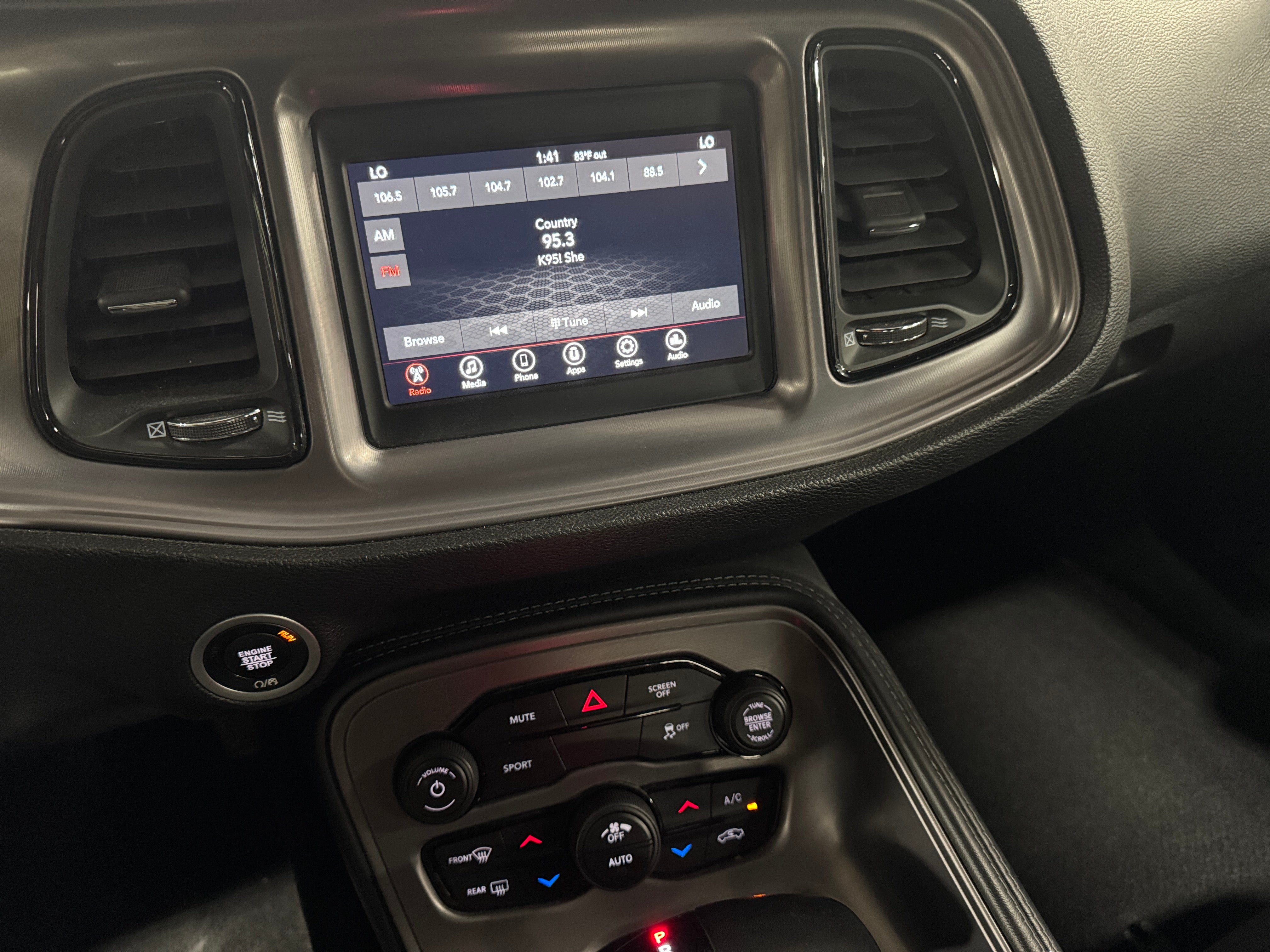 2023 Dodge Challenger SXT 3